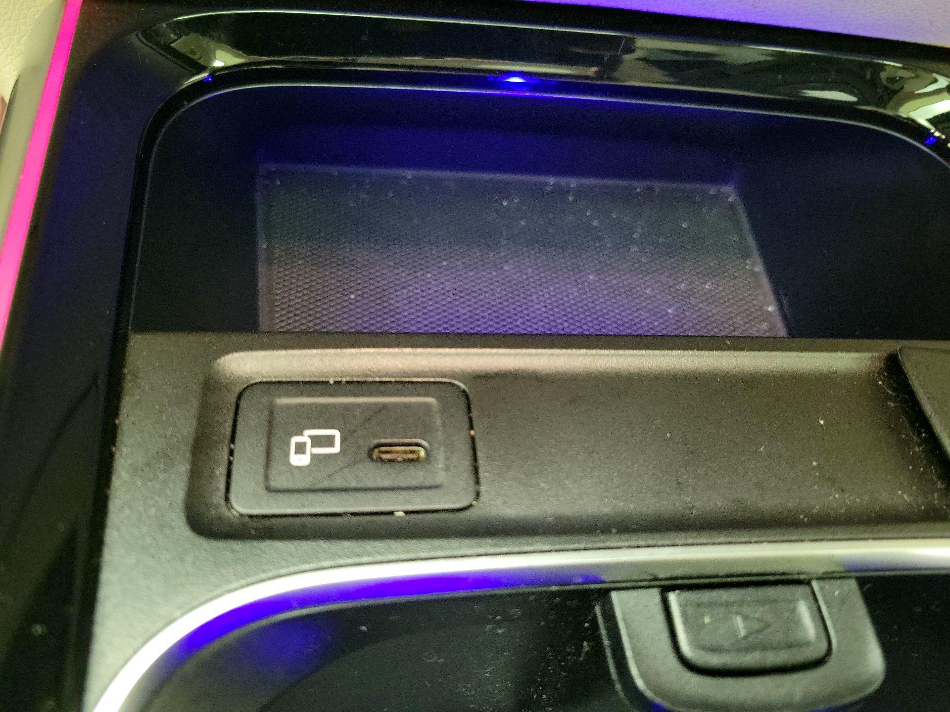 Thumbnail: 2023 Mercedes-Benz GLB - 18