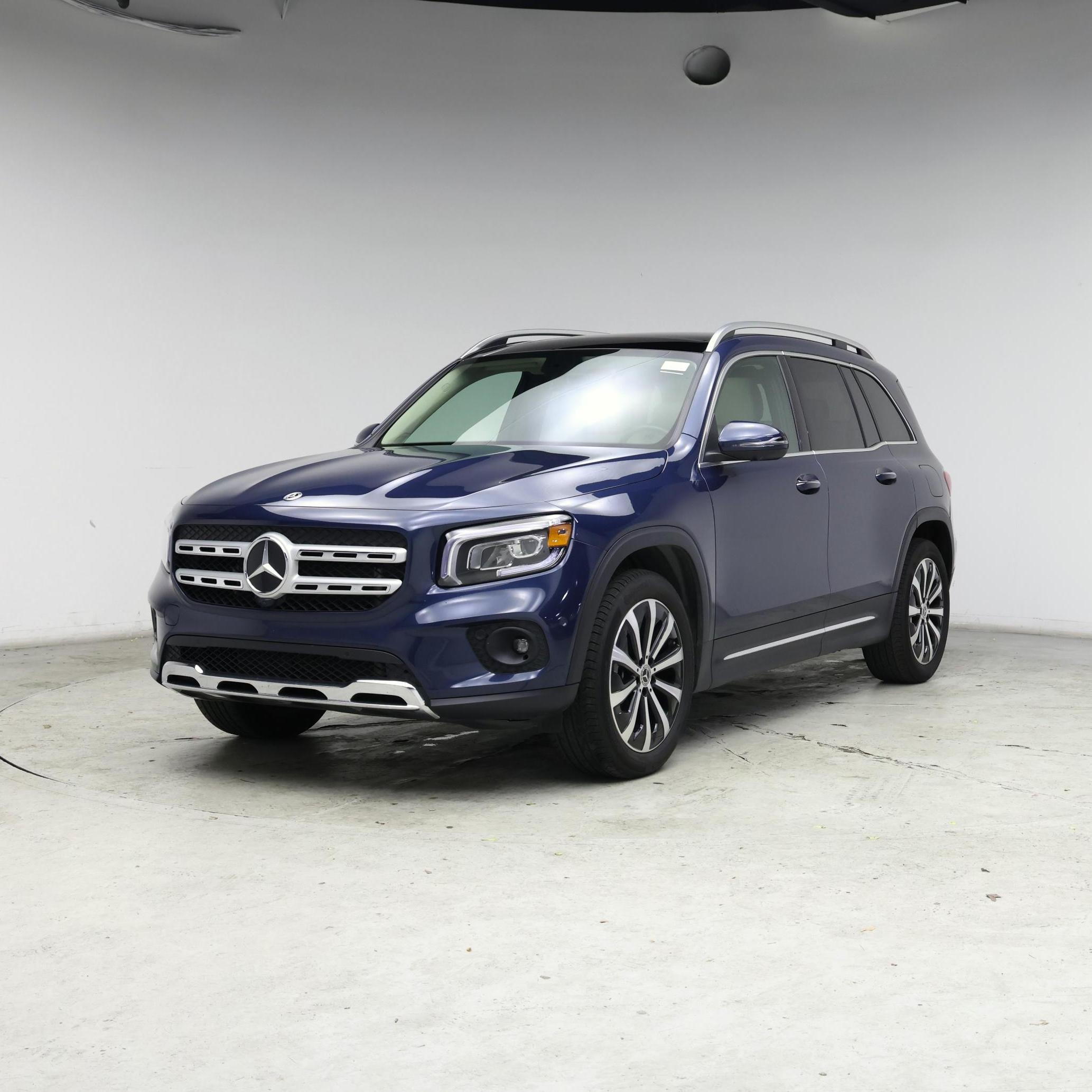 Thumbnail: 2023 Mercedes-Benz GLB - 4