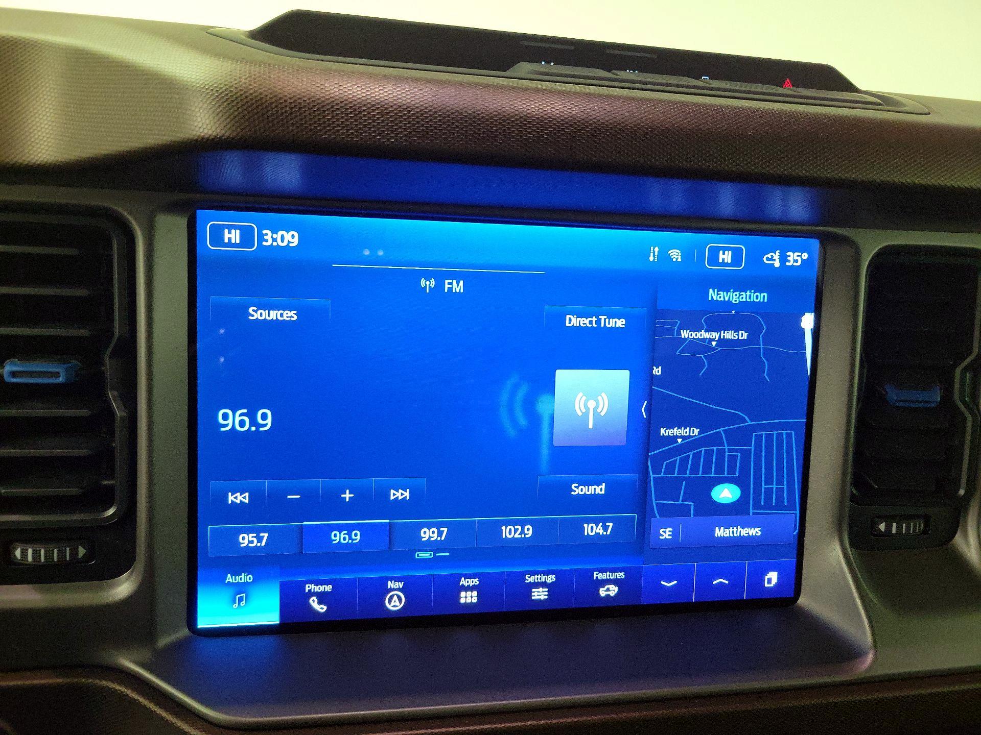 Thumbnail: 2022 Ford Bronco - 16