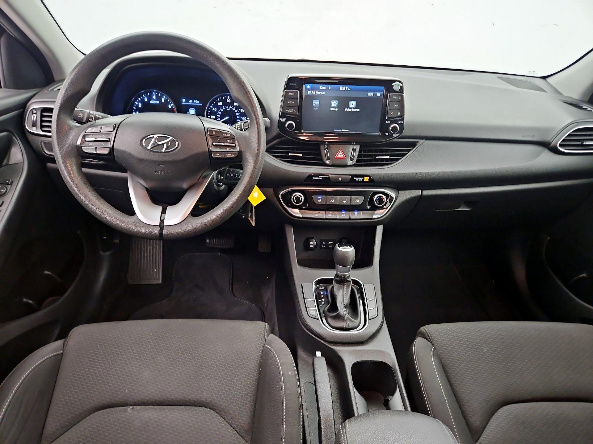 Thumbnail: 2019 Hyundai Elantra - 9