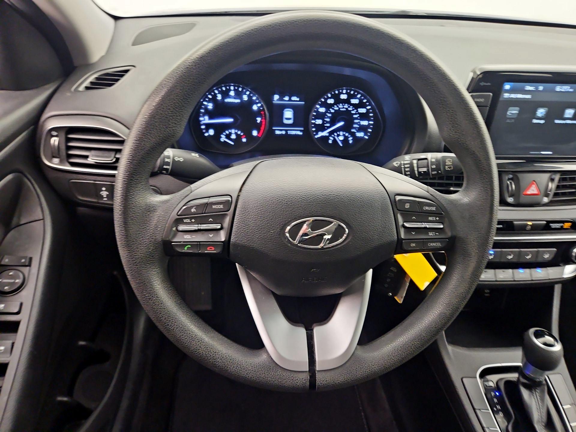 Thumbnail: 2019 Hyundai Elantra - 10