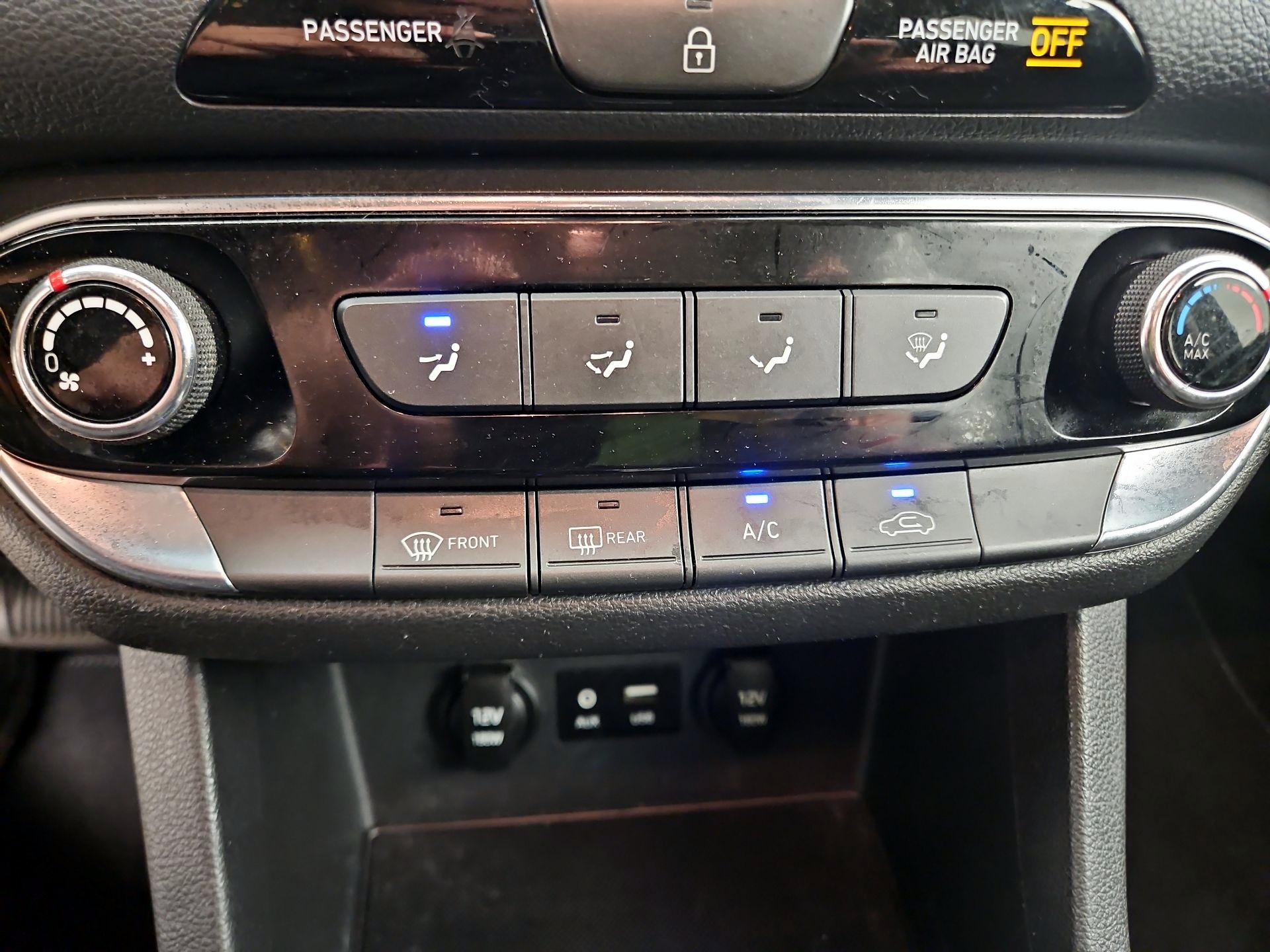 Thumbnail: 2019 Hyundai Elantra - 16