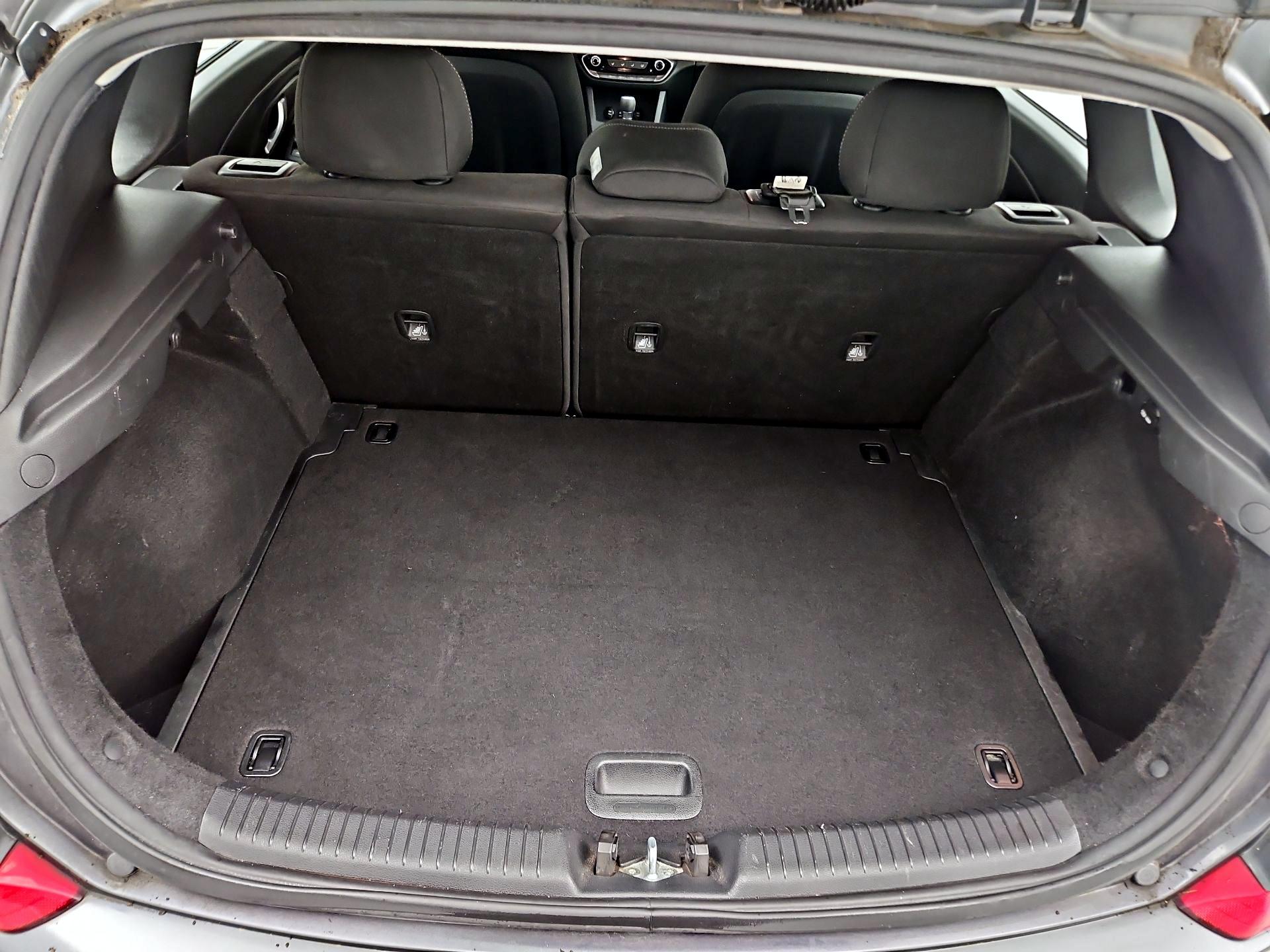 Thumbnail: 2019 Hyundai Elantra - 20