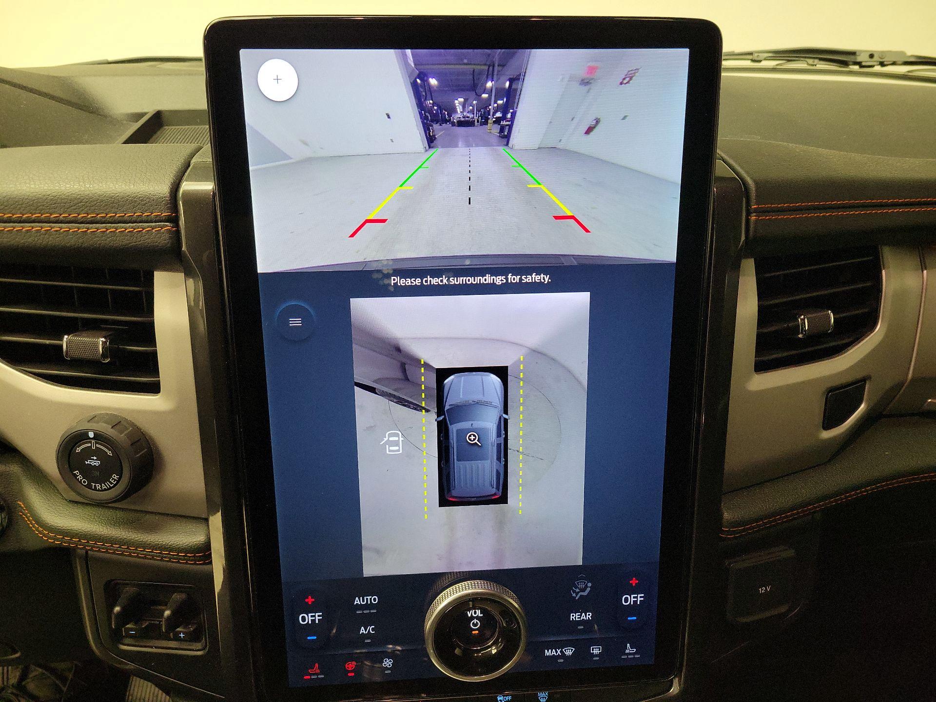 Thumbnail: 2022 Ford Expedition - 15