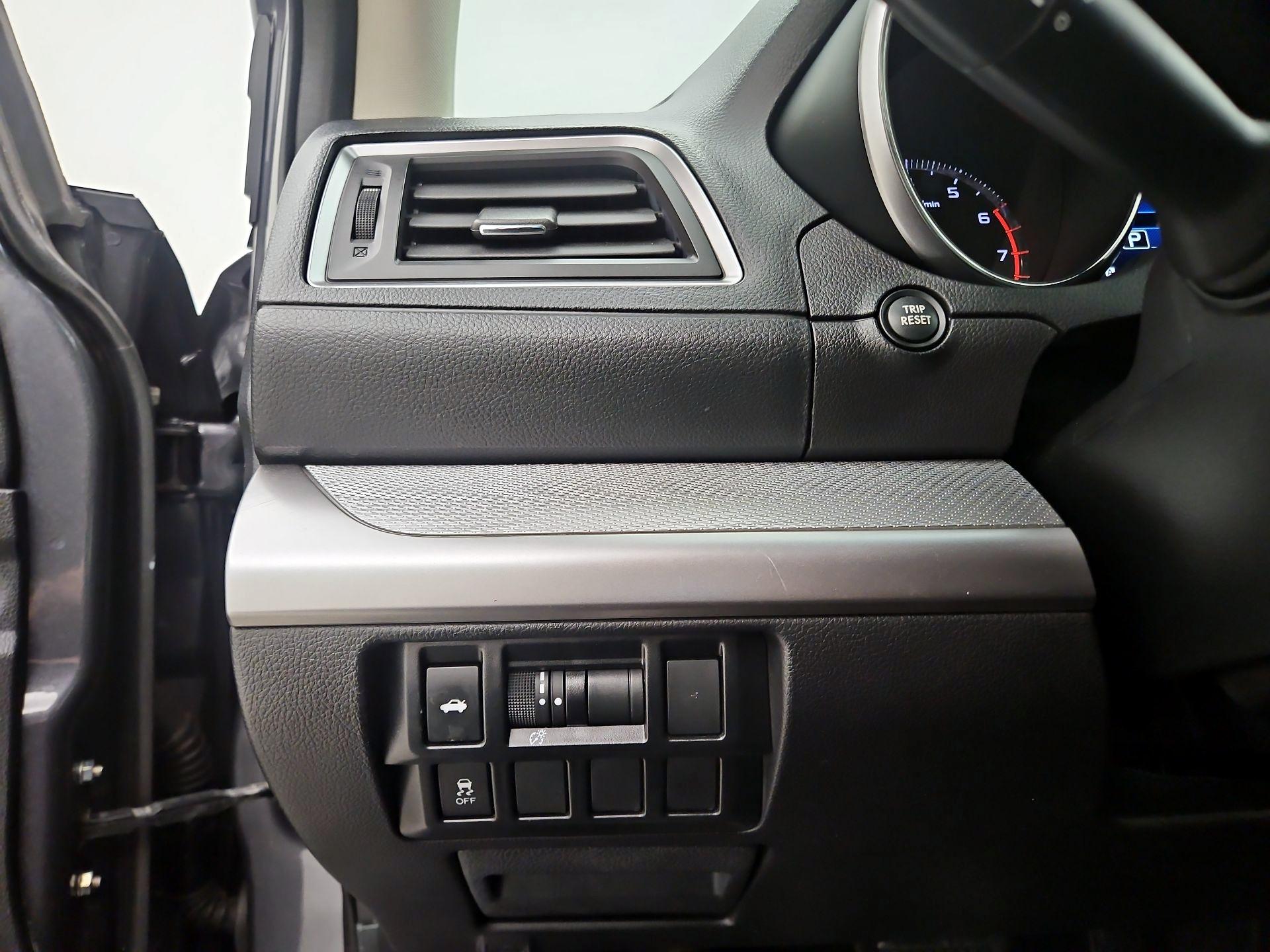 Thumbnail: 2018 Subaru Legacy - 13