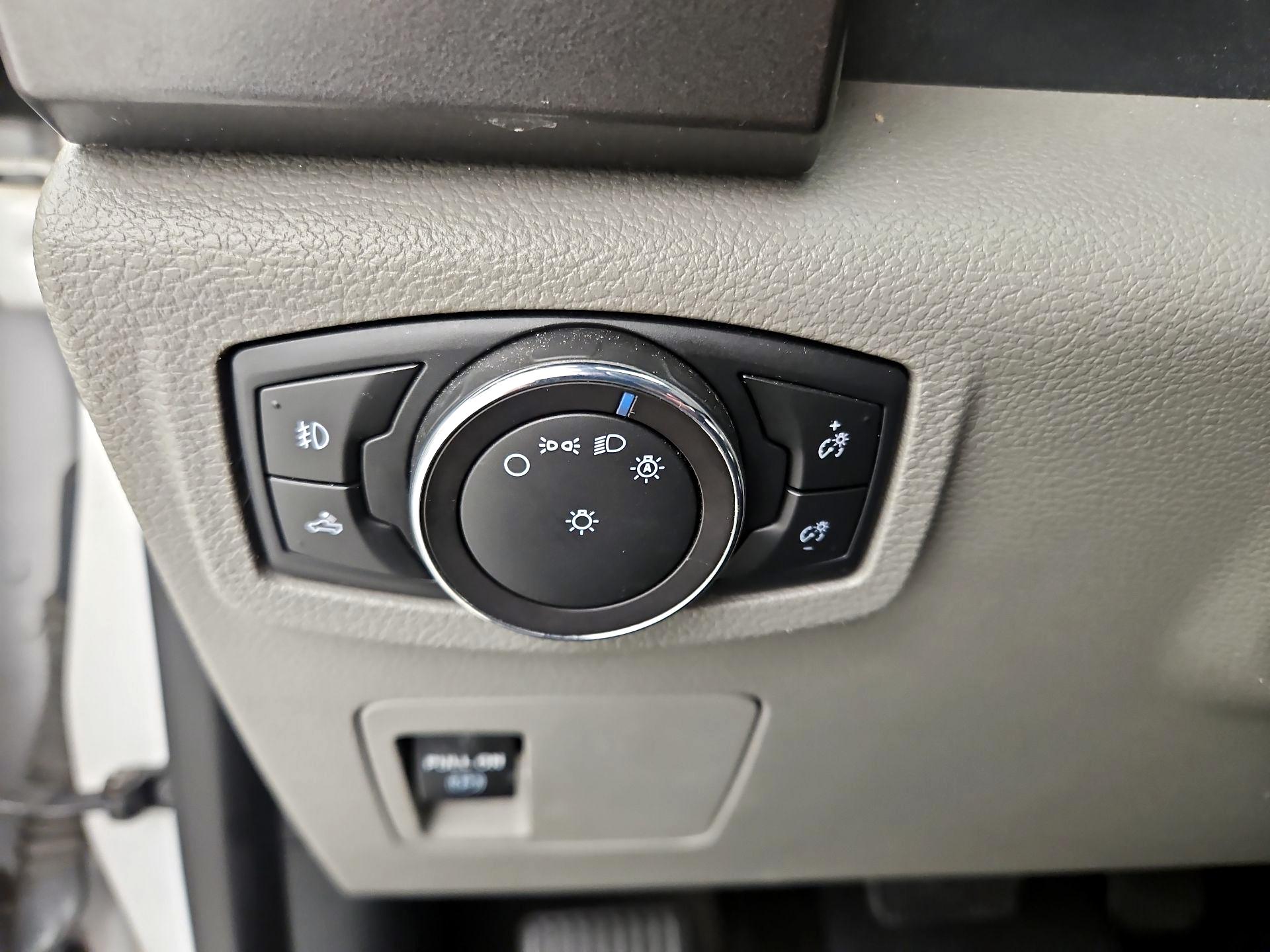 Thumbnail: 2018 Ford F-150 - 13