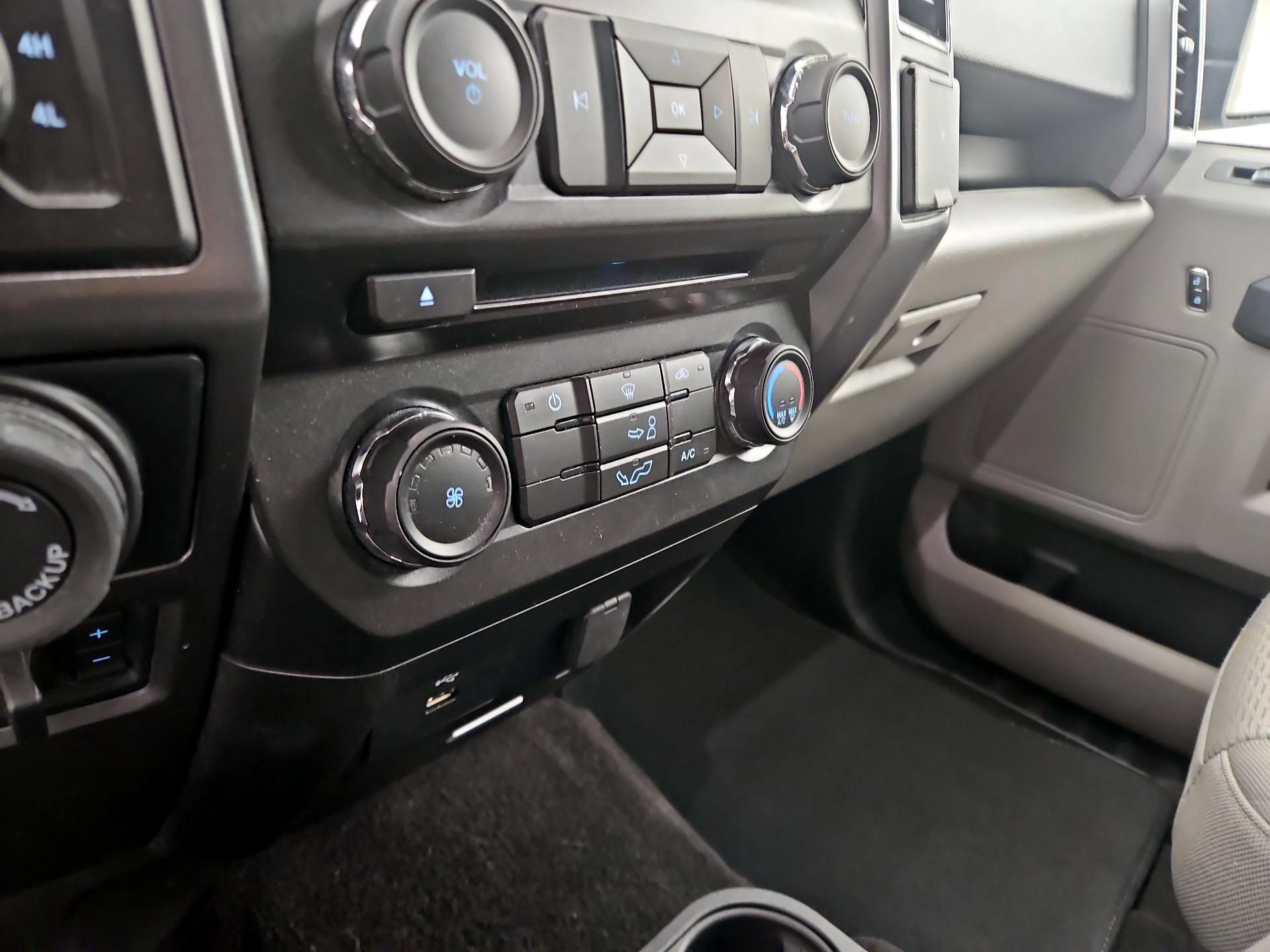 Thumbnail: 2018 Ford F-150 - 16