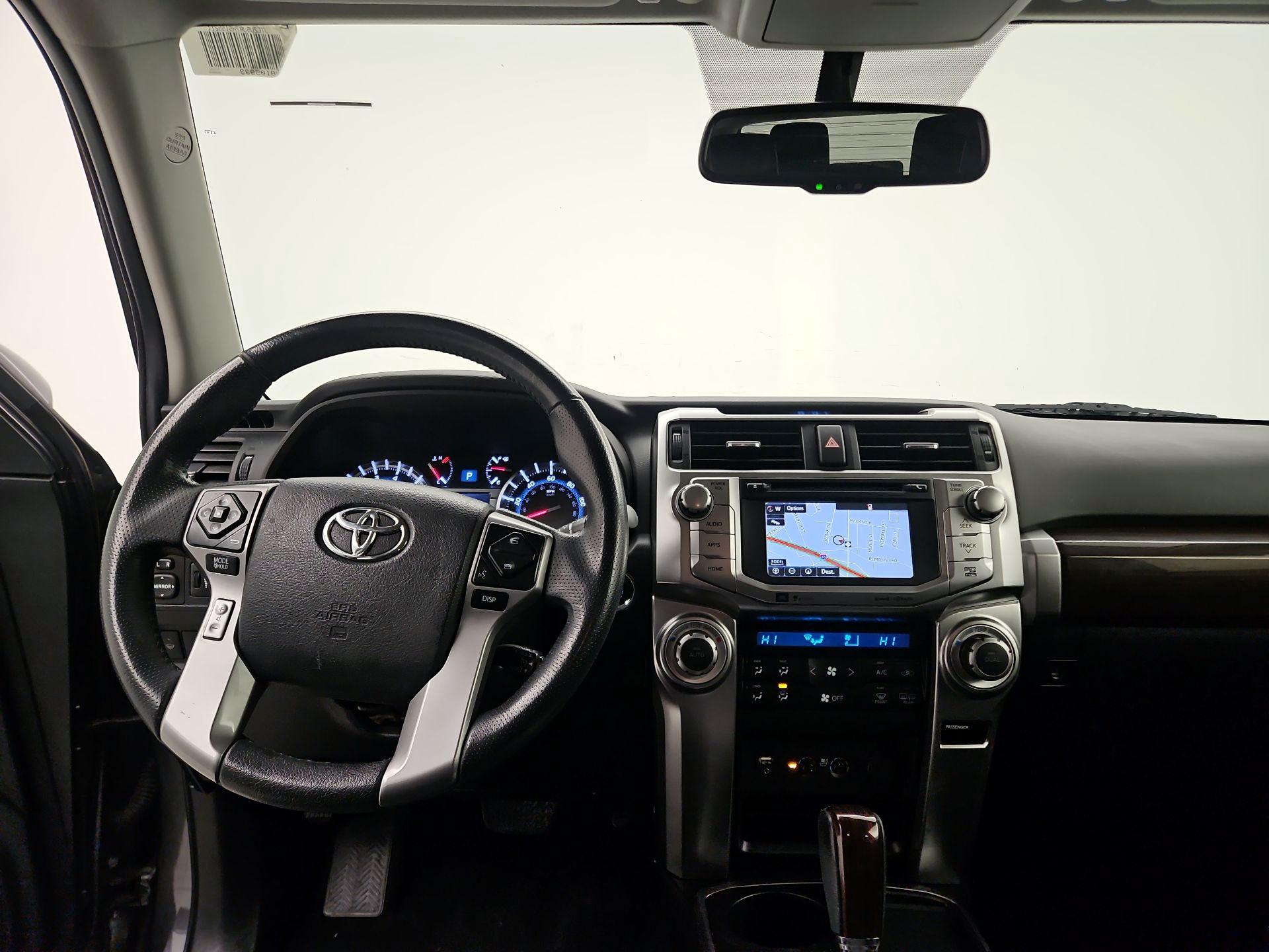 Thumbnail: 2017 Toyota 4Runner - 9