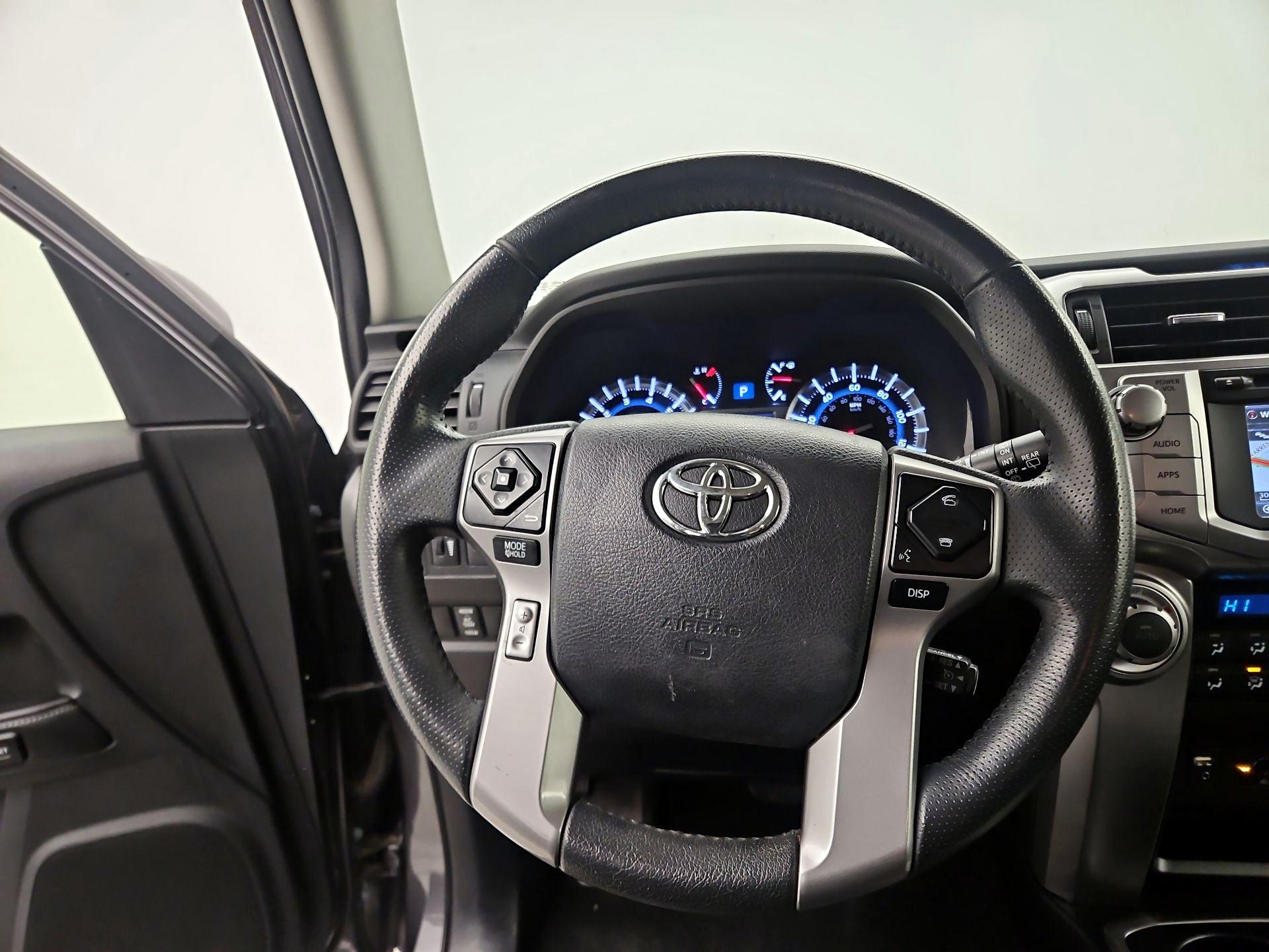 Thumbnail: 2017 Toyota 4Runner - 10