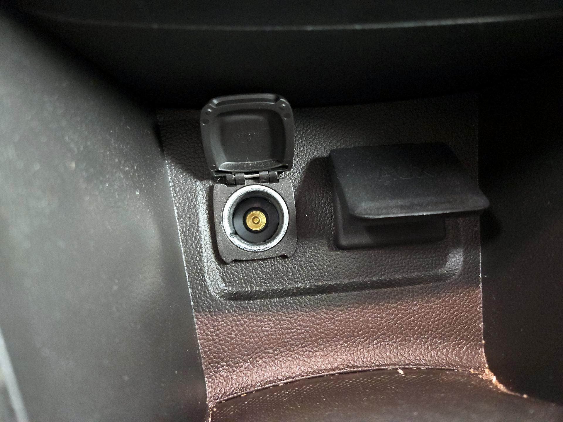 Thumbnail: 2016 Buick Encore - 18