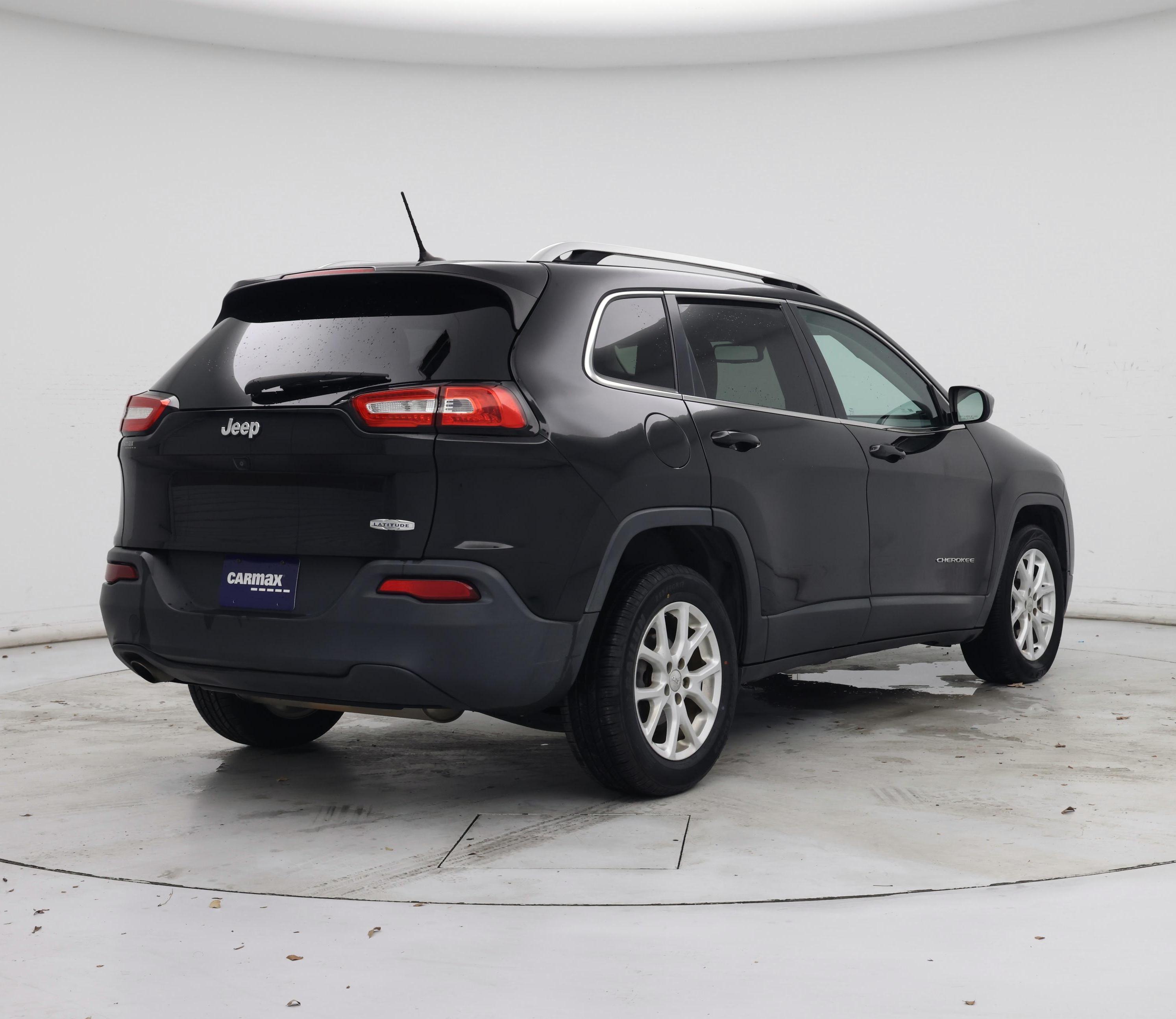 Thumbnail: 2018 Jeep Cherokee - 8