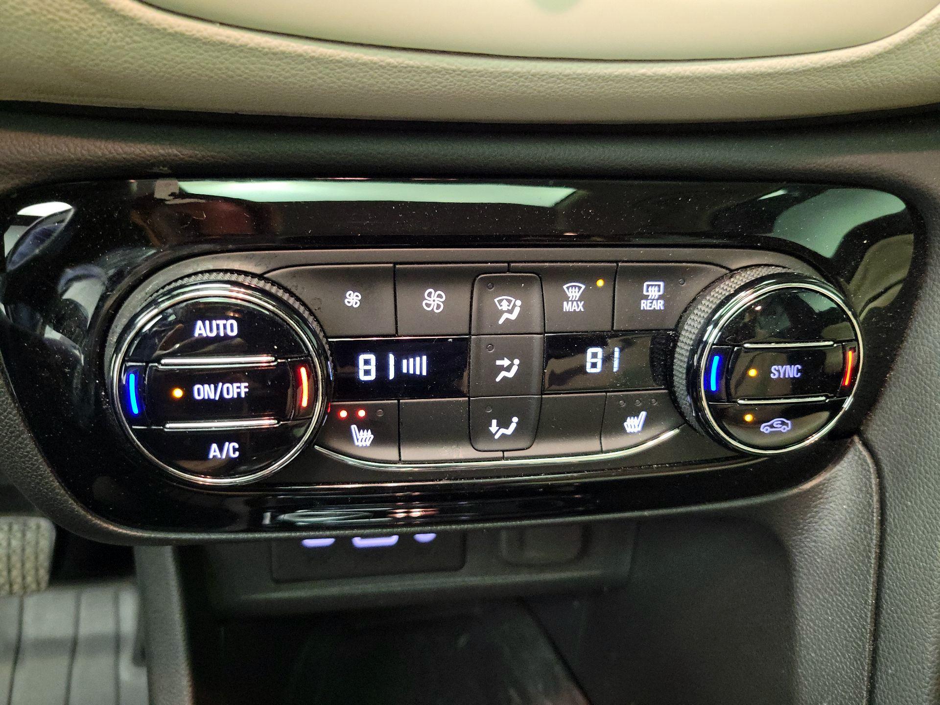 Thumbnail: 2022 Buick Encore GX - 16