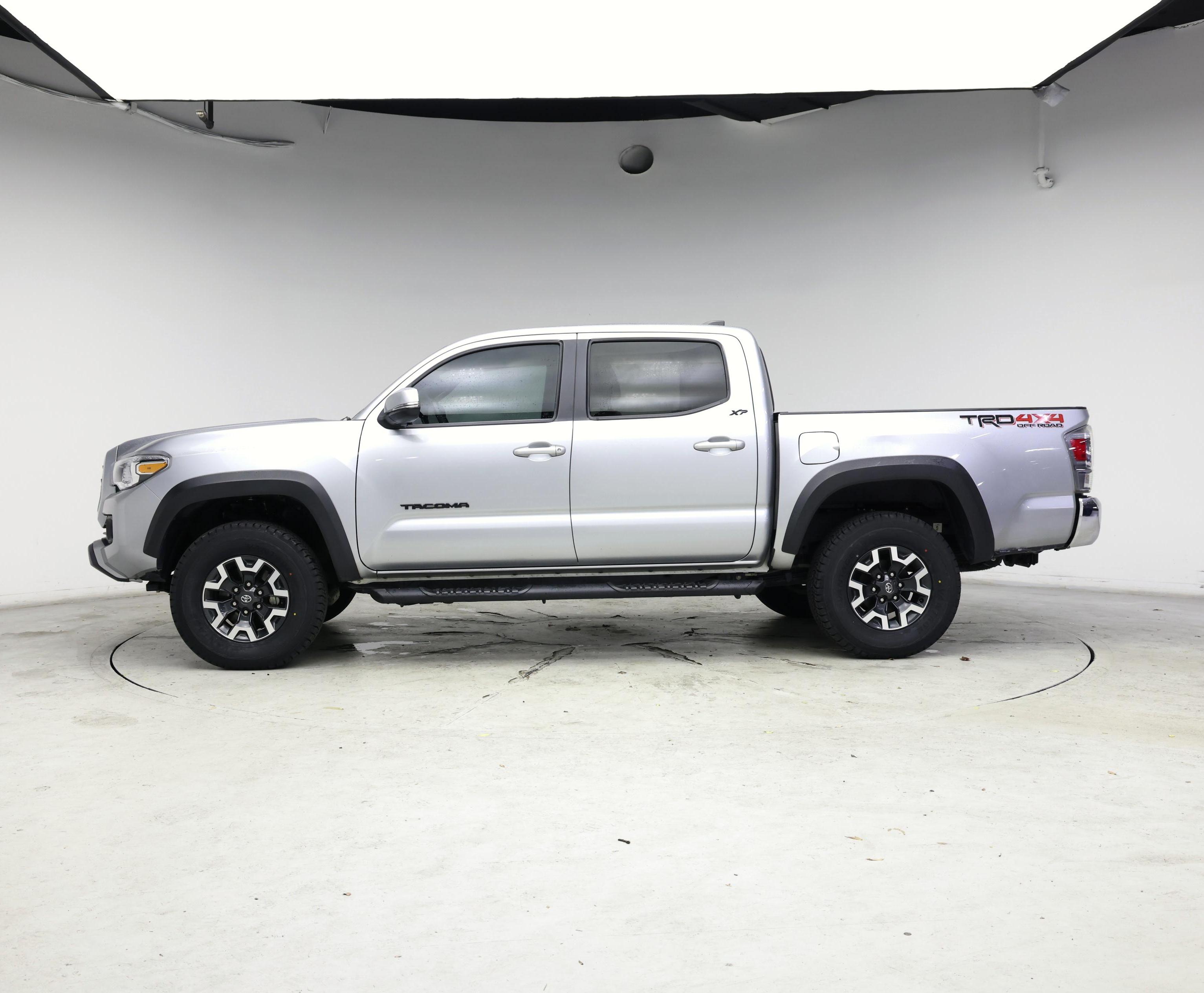 Thumbnail: 2023 Toyota Tacoma - 3