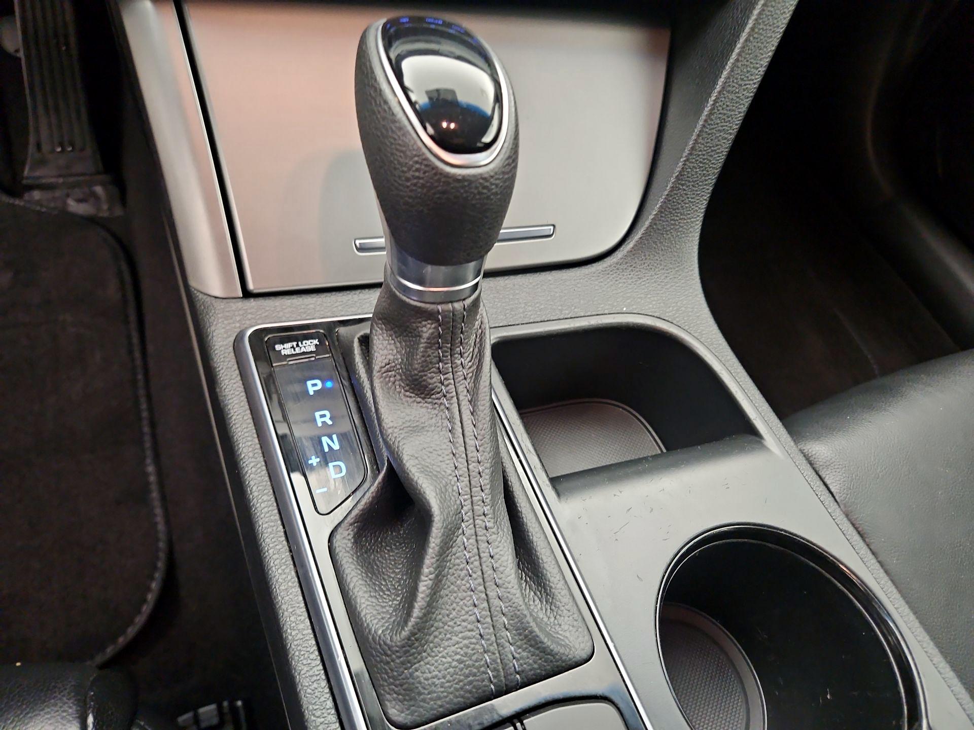 Thumbnail: 2016 Hyundai Sonata - 17