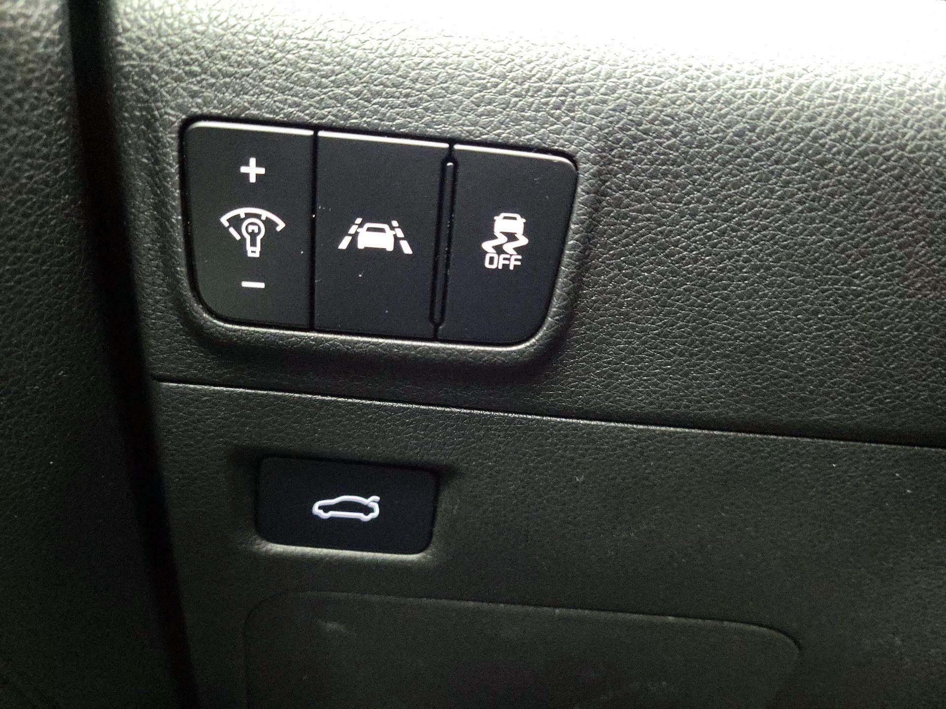 Thumbnail: 2023 Kia K5 - 13