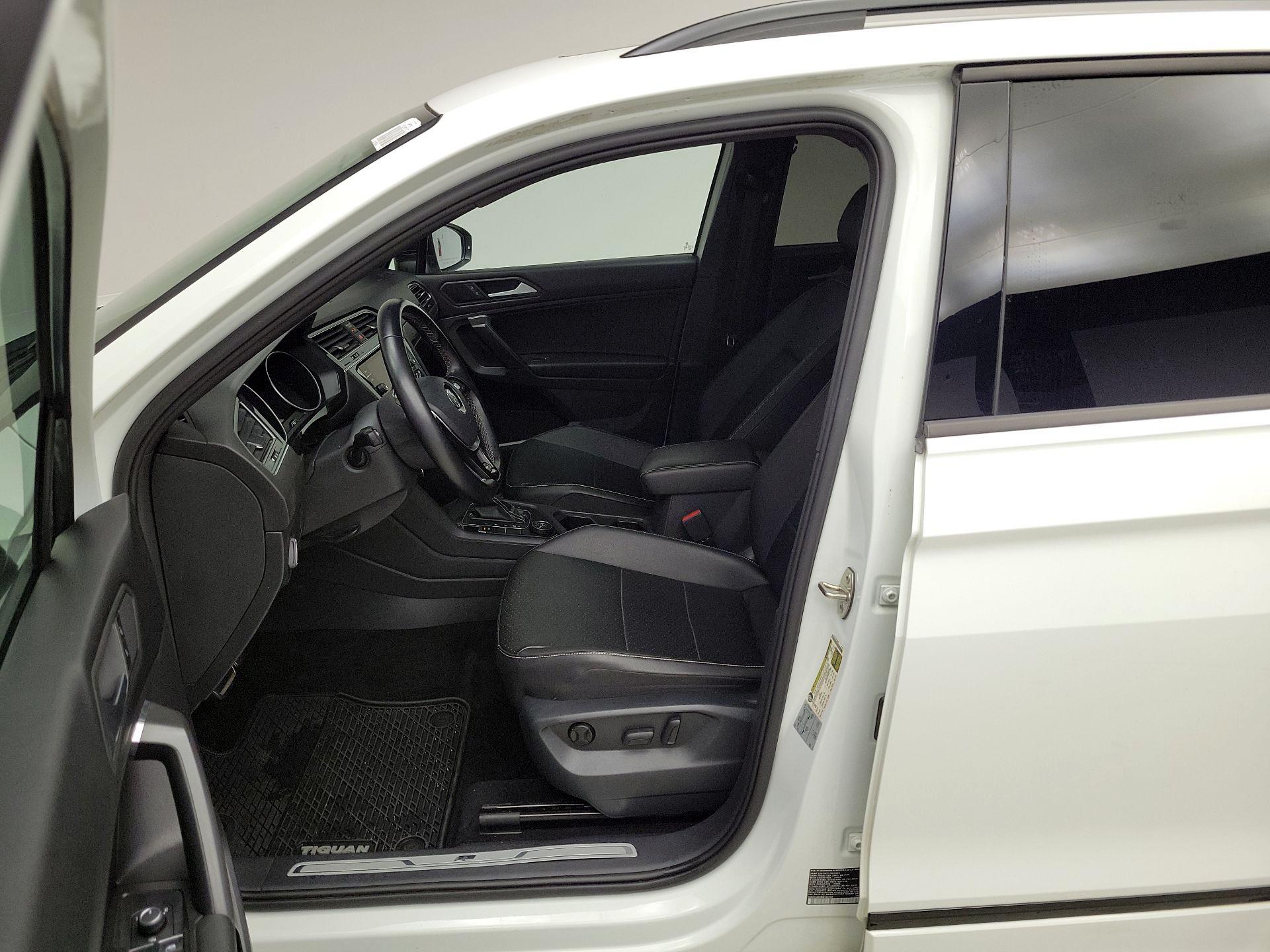 Thumbnail: 2021 Volkswagen Tiguan - 11