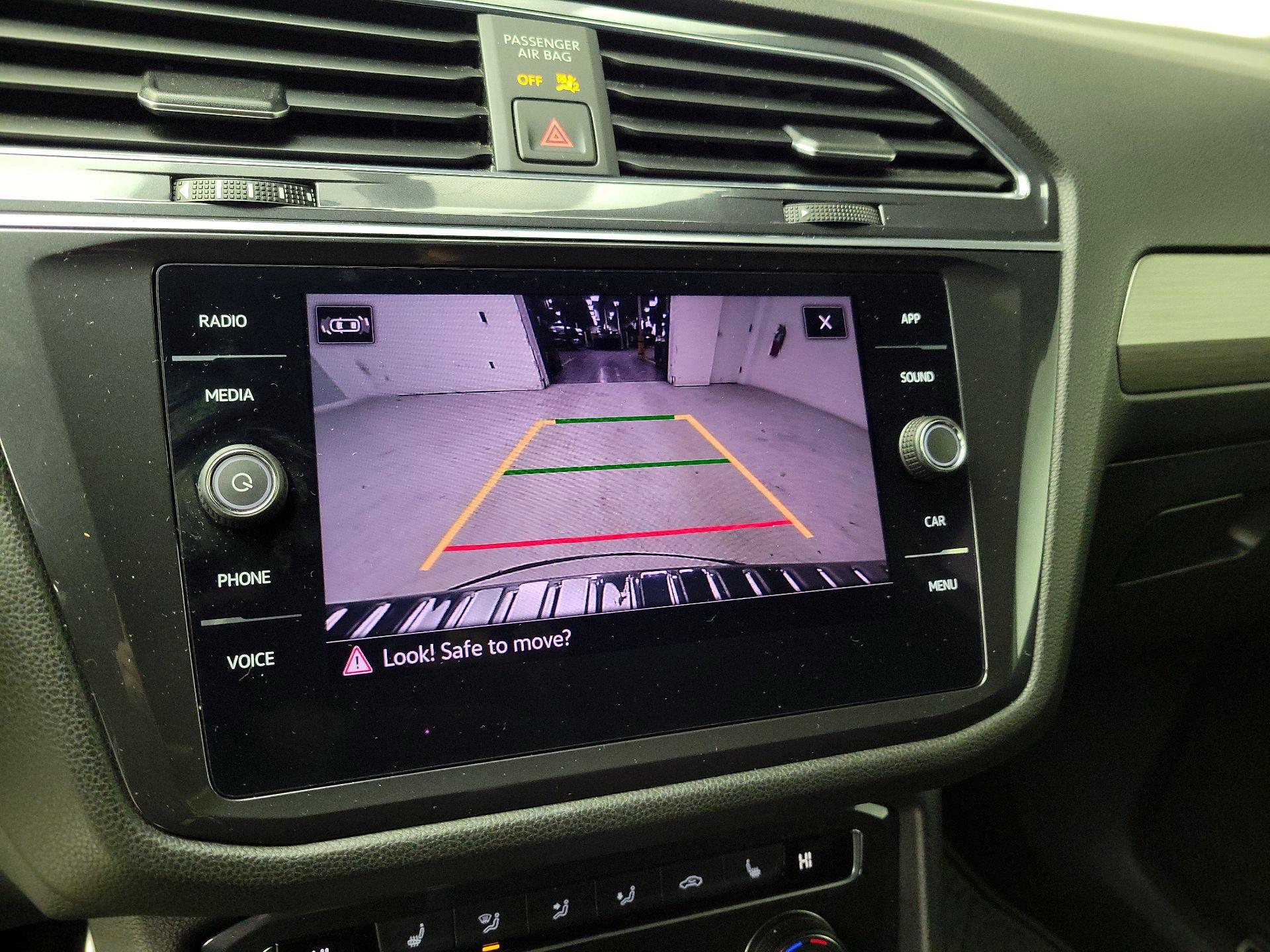 Thumbnail: 2021 Volkswagen Tiguan - 14