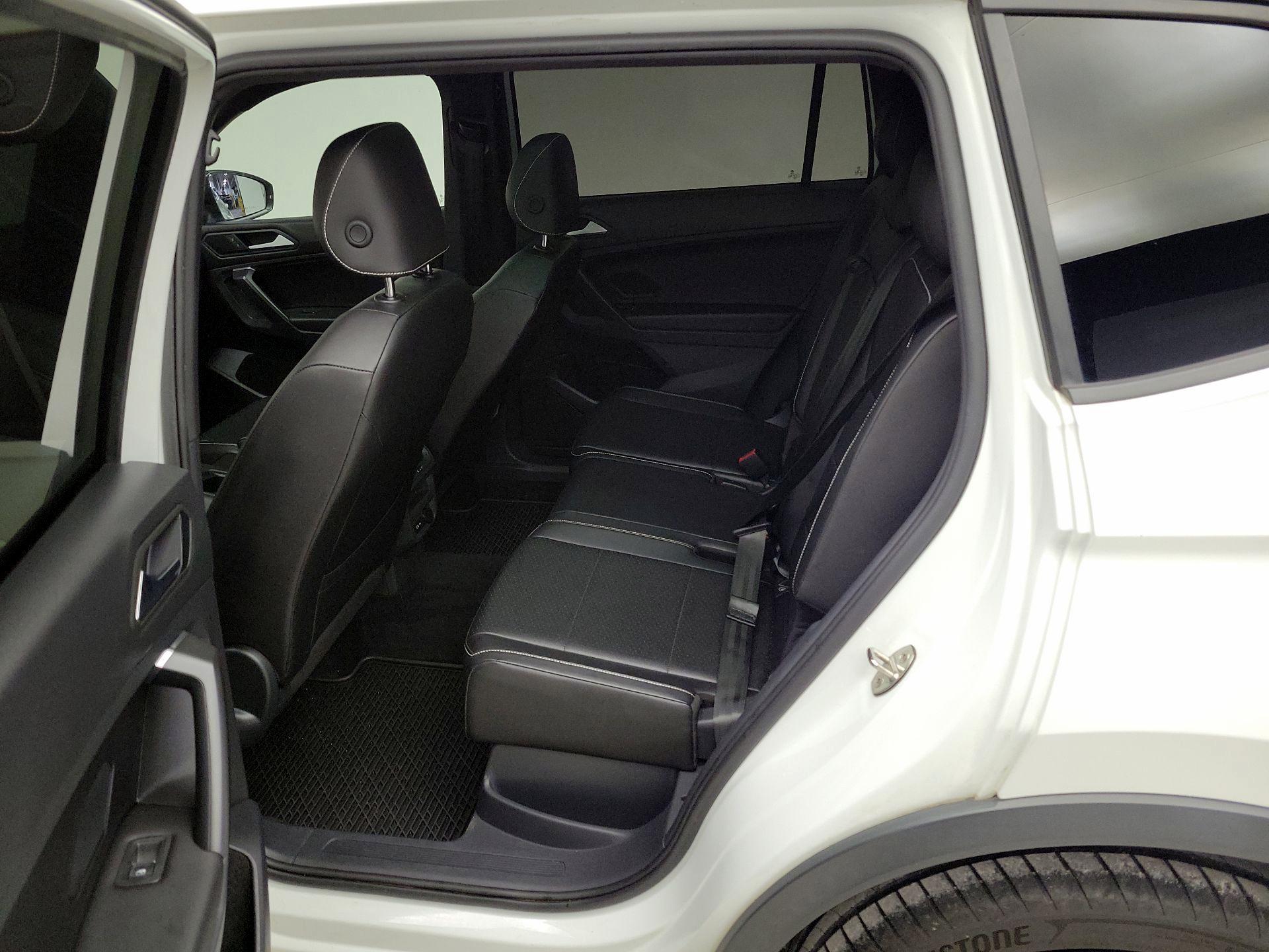 Thumbnail: 2021 Volkswagen Tiguan - 20