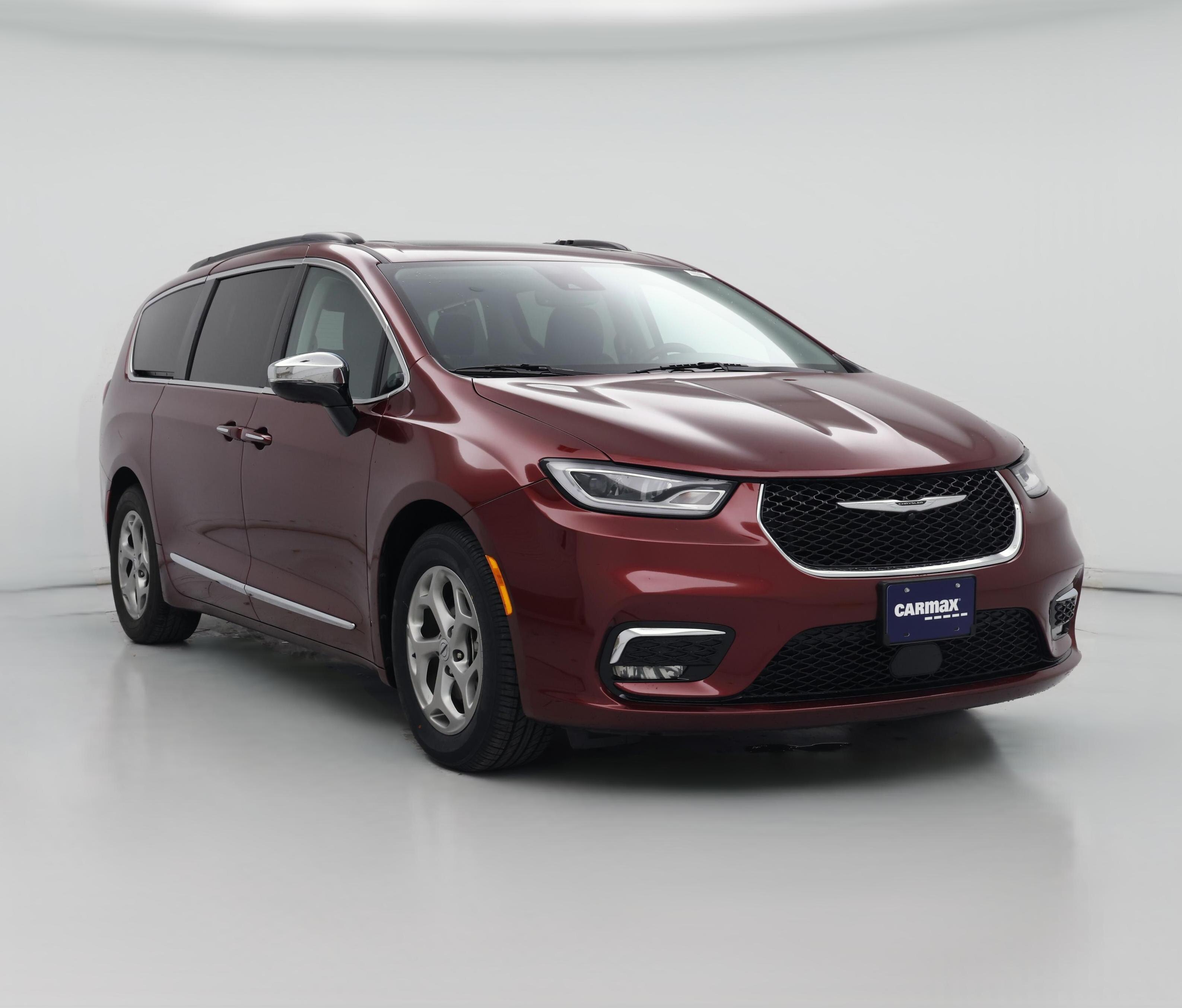 Thumbnail: 2023 Chrysler Pacifica - 1