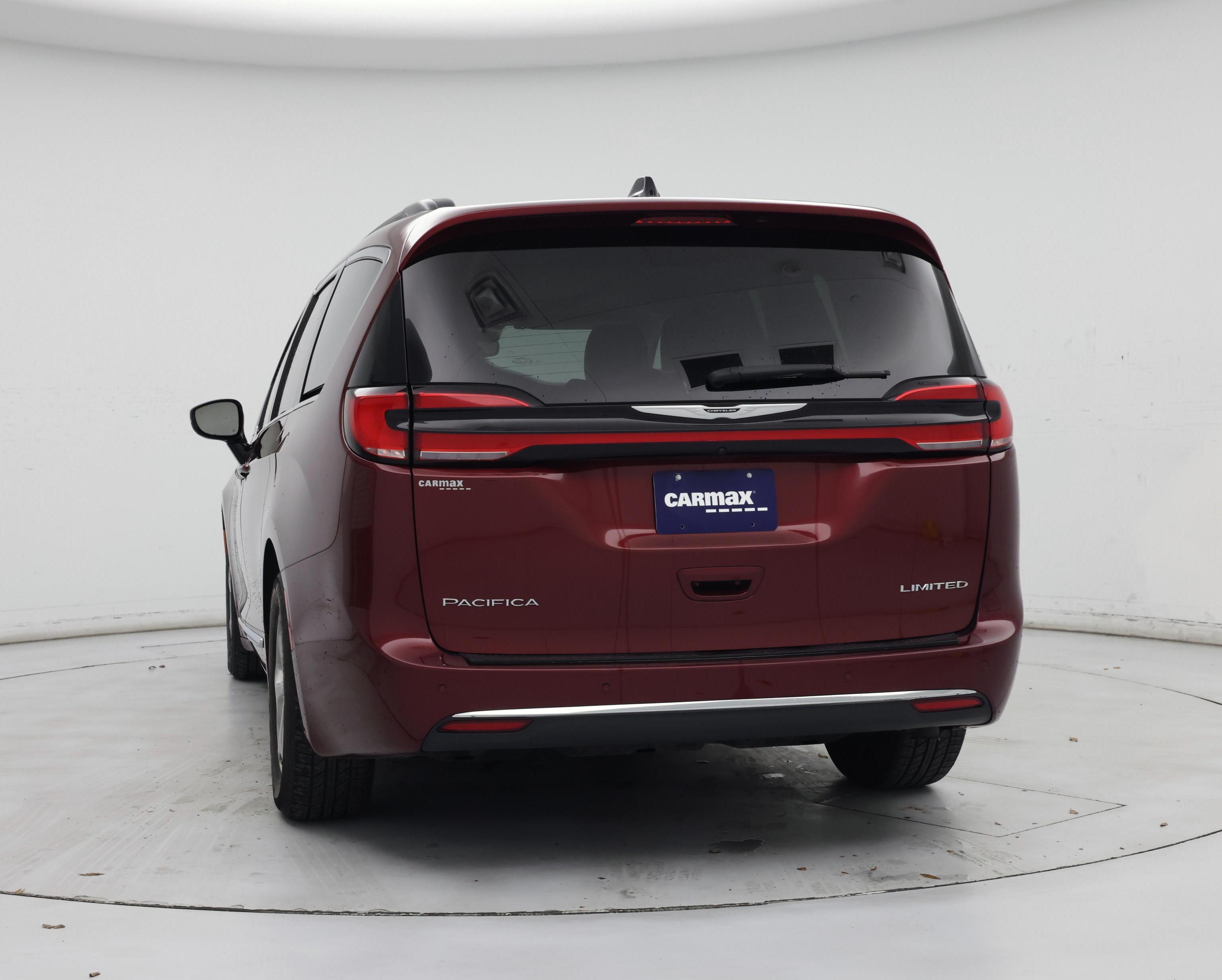 Thumbnail: 2023 Chrysler Pacifica - 7