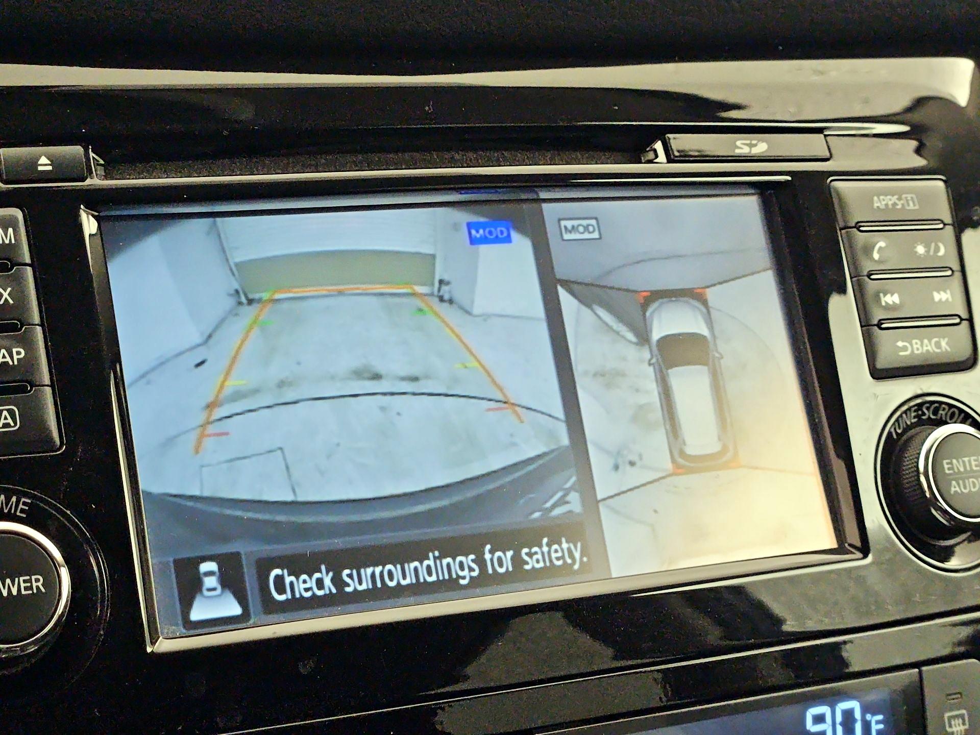 Thumbnail: 2016 Nissan Rogue - 14