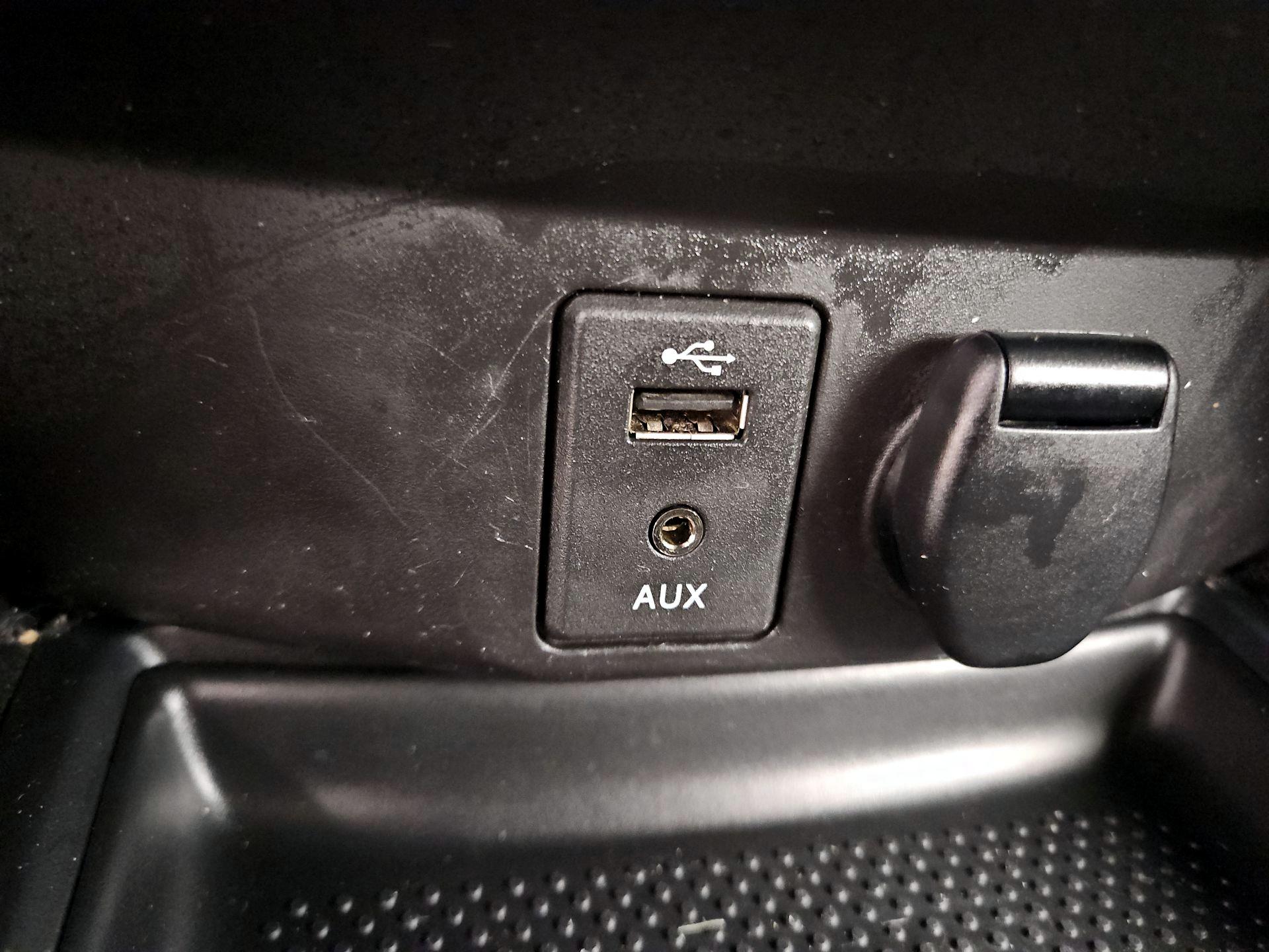 Thumbnail: 2016 Nissan Rogue - 18