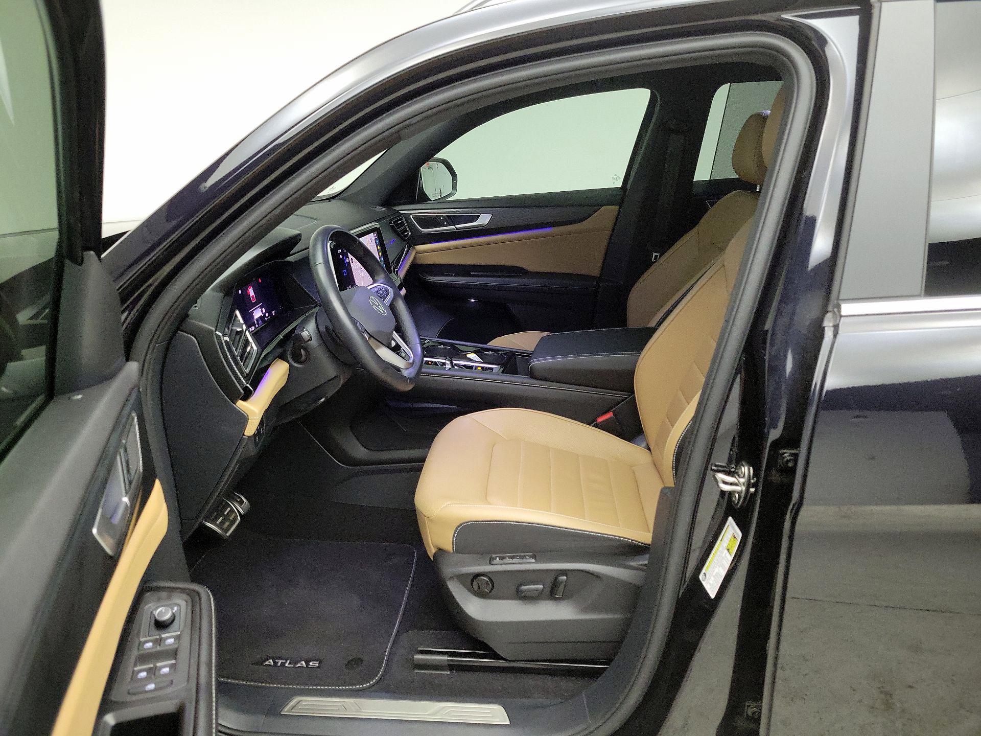 Thumbnail: 2024 Volkswagen Atlas - 11