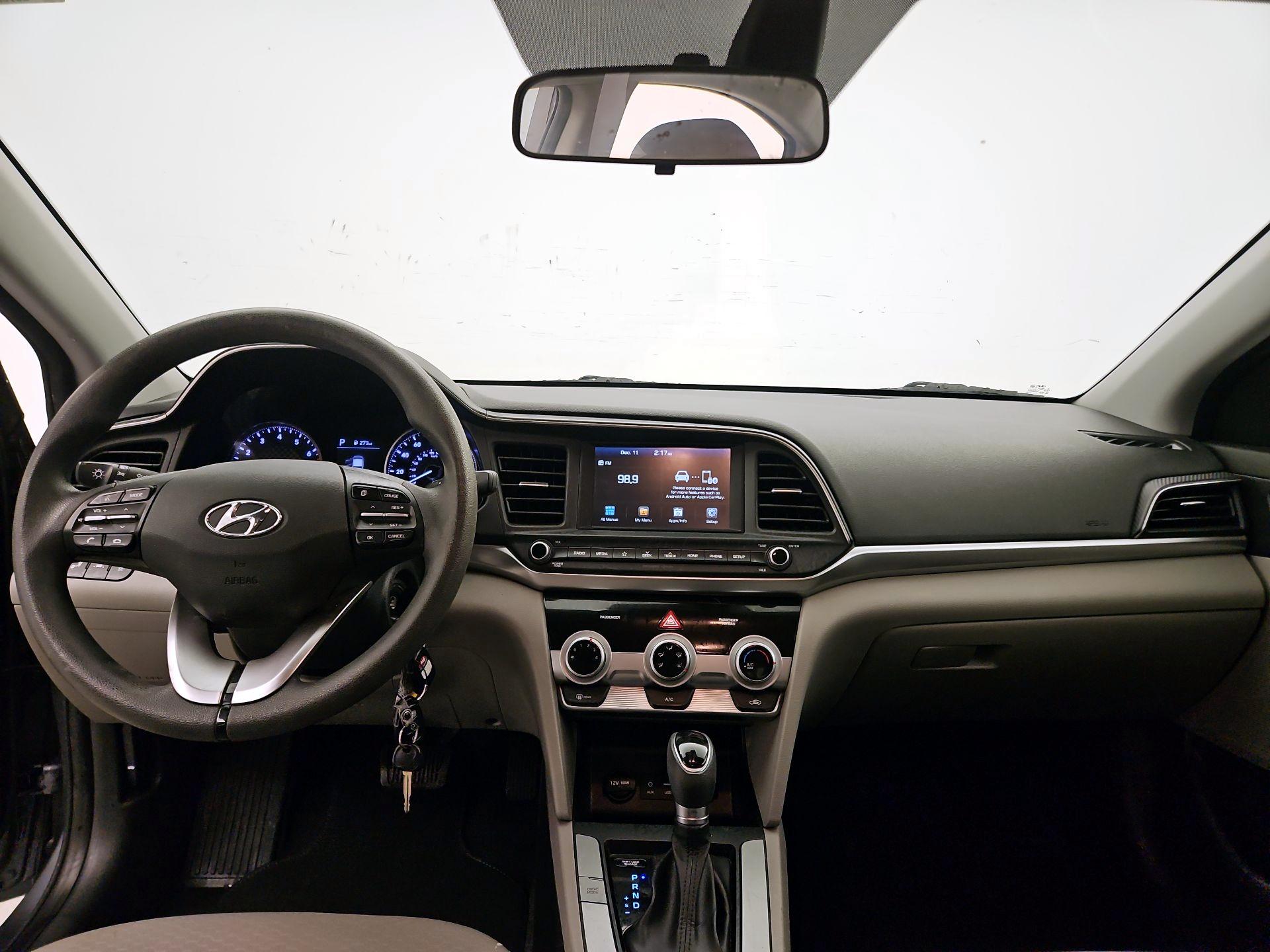 Thumbnail: 2019 Hyundai Elantra - 9