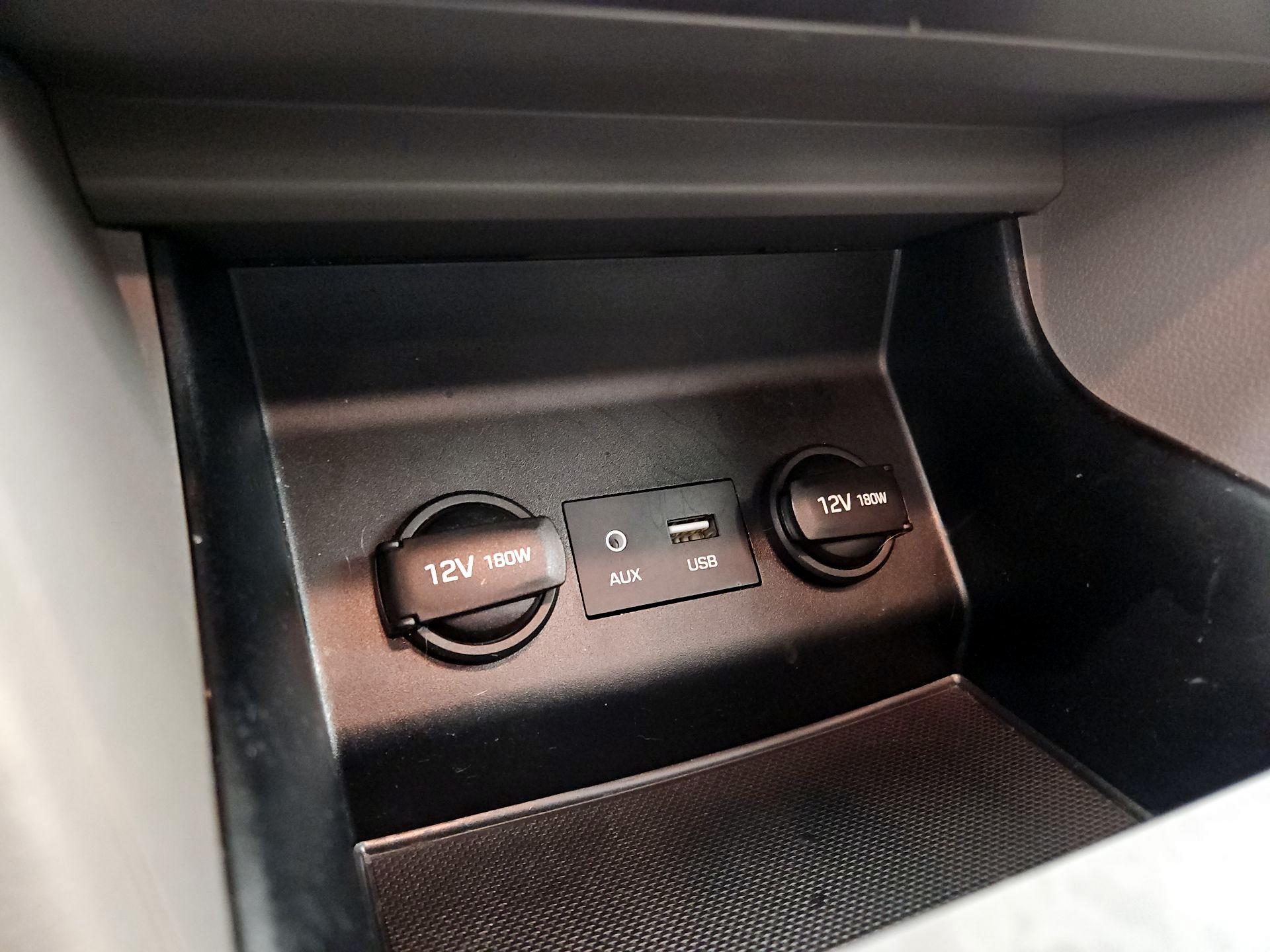 Thumbnail: 2019 Hyundai Elantra - 18