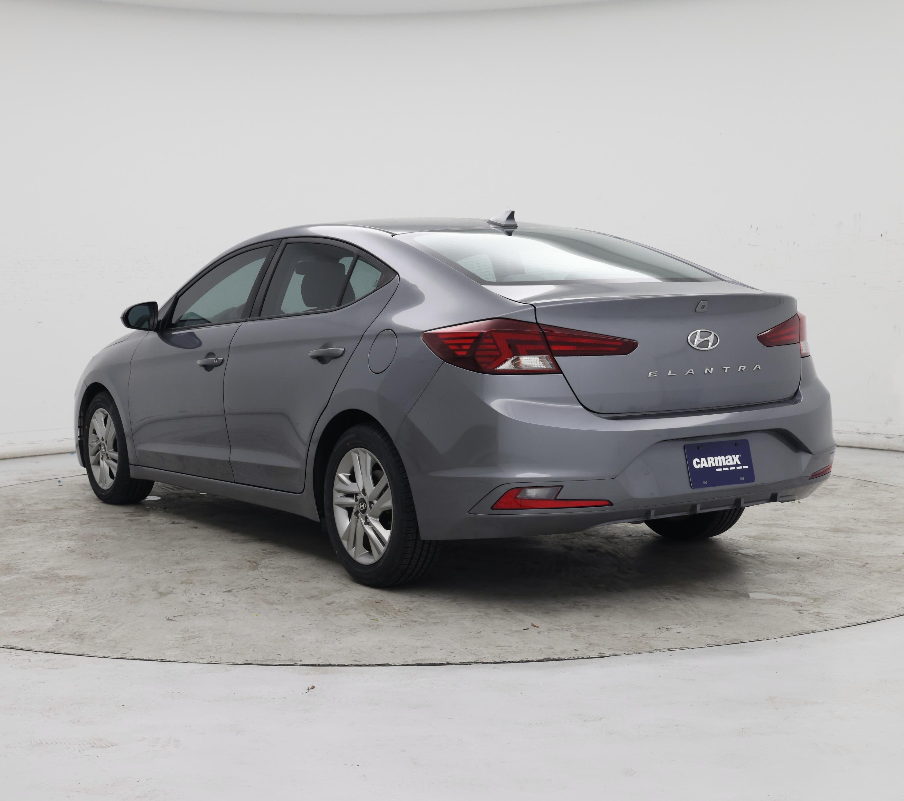 Thumbnail: 2019 Hyundai Elantra - 2