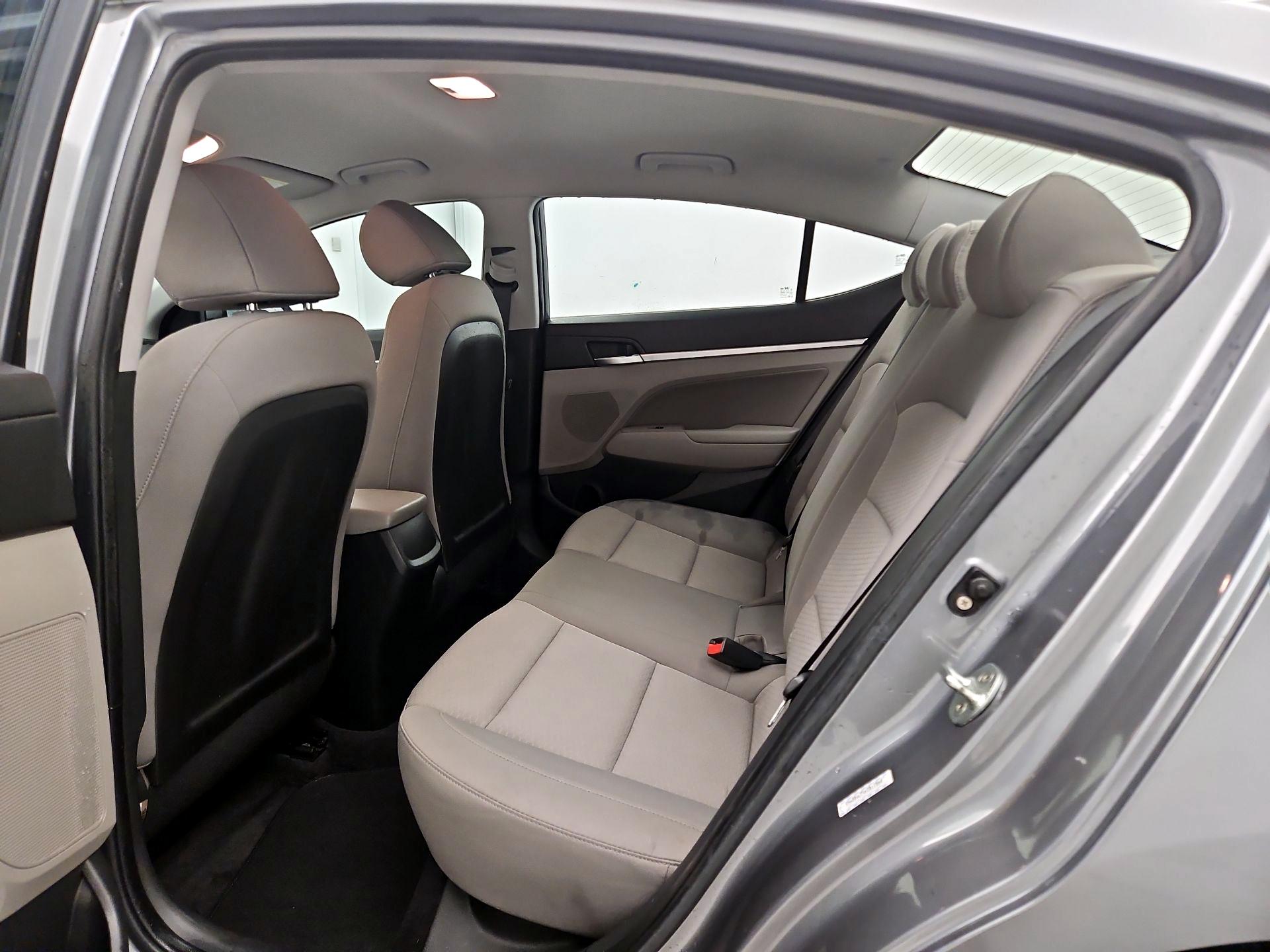 Thumbnail: 2019 Hyundai Elantra - 19