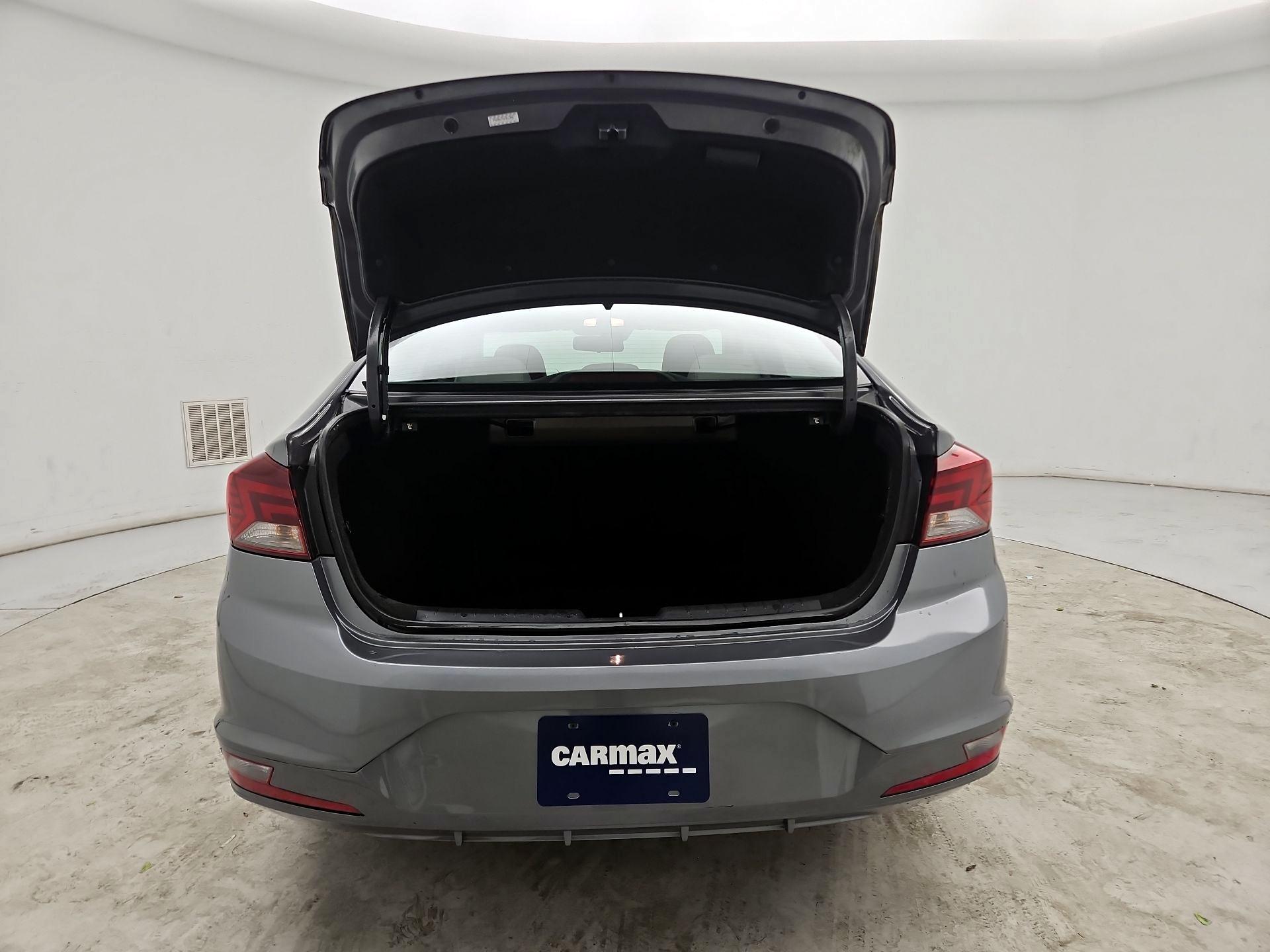 Thumbnail: 2019 Hyundai Elantra - 20