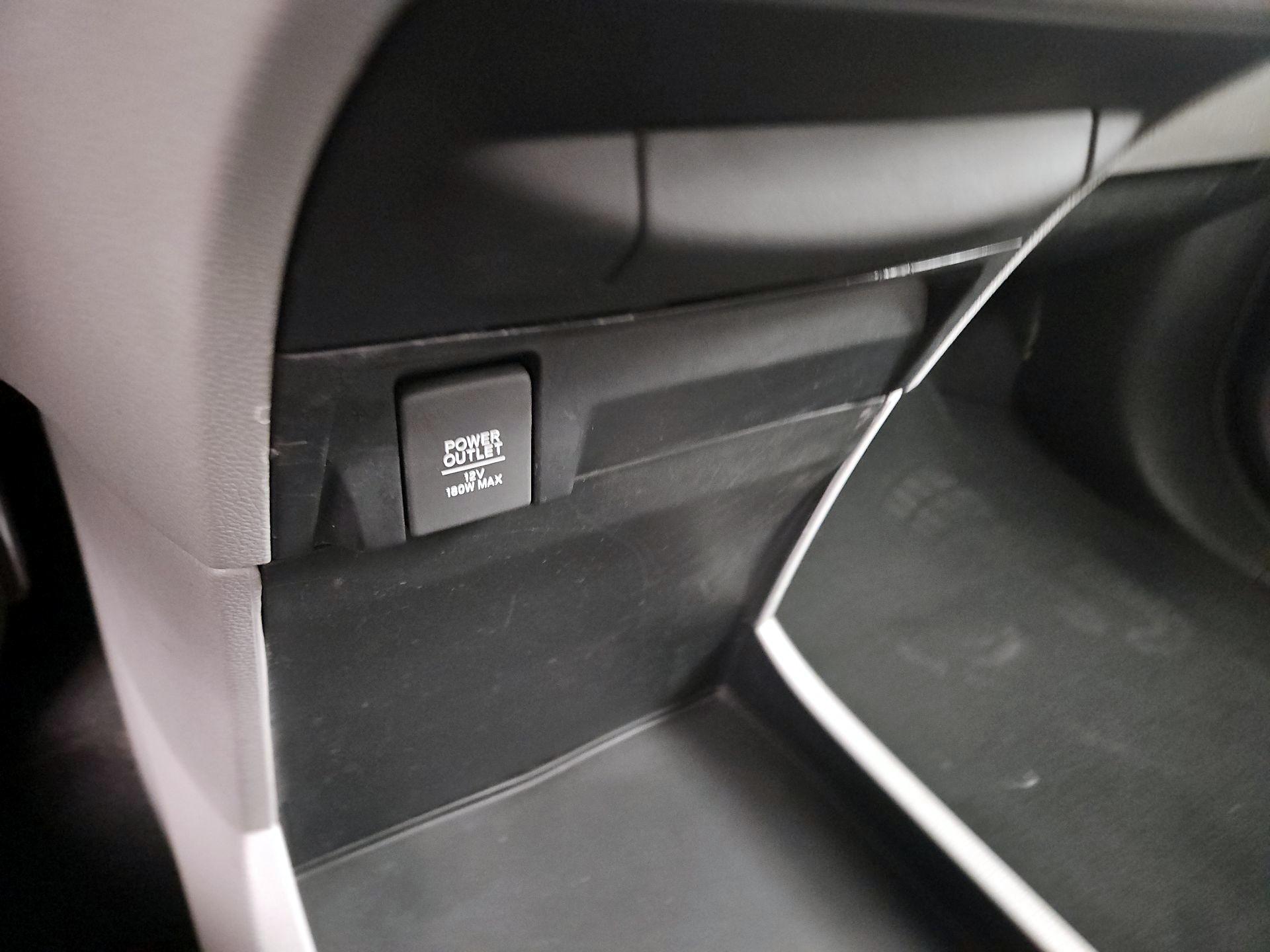 Thumbnail: 2018 Honda Odyssey - 18