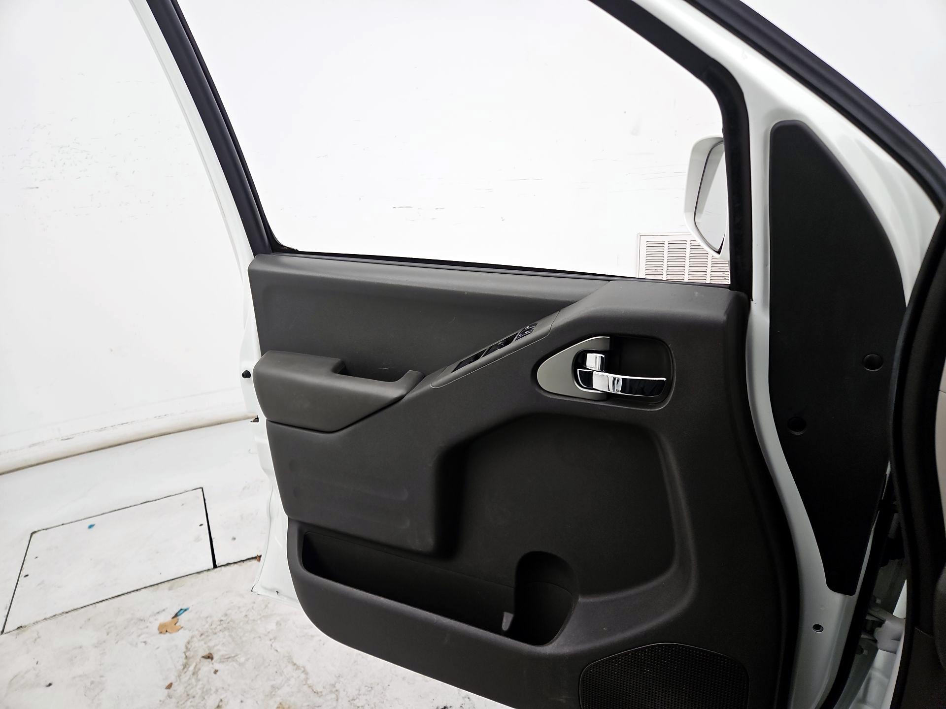 Thumbnail: 2019 Nissan Frontier - 12