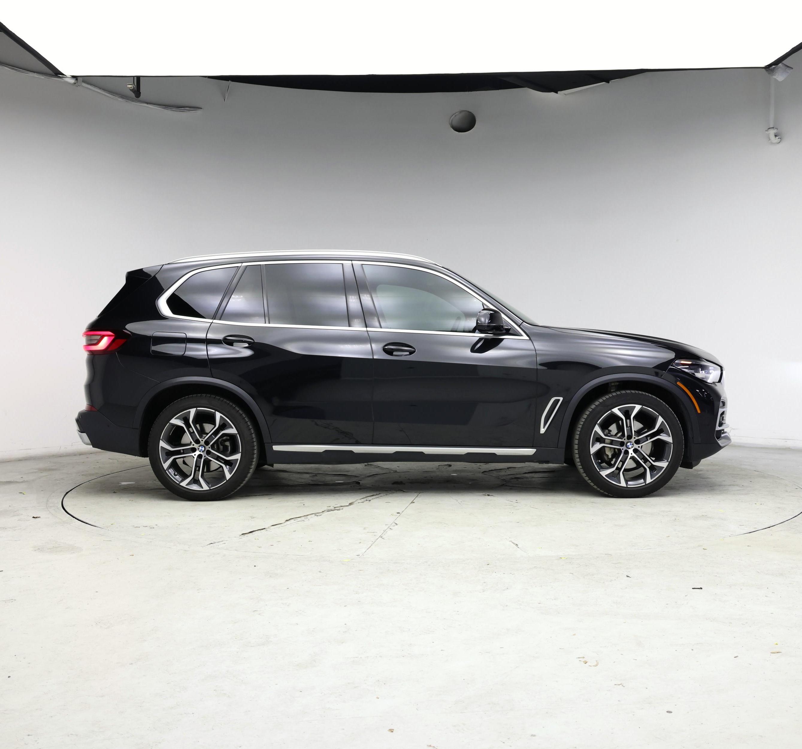 Thumbnail: 2023 BMW X5 - 7