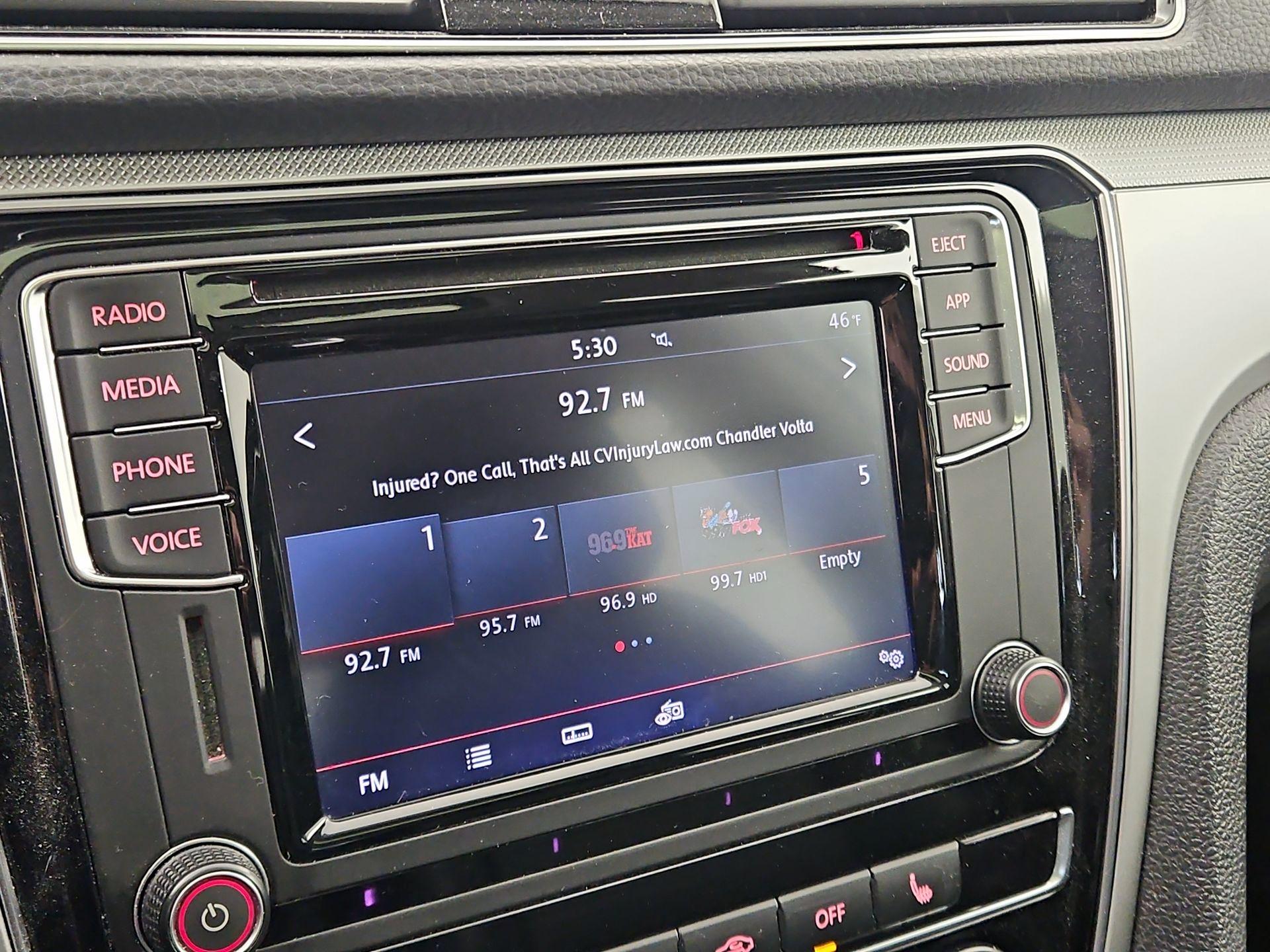 Thumbnail: 2019 Volkswagen Passat - 15