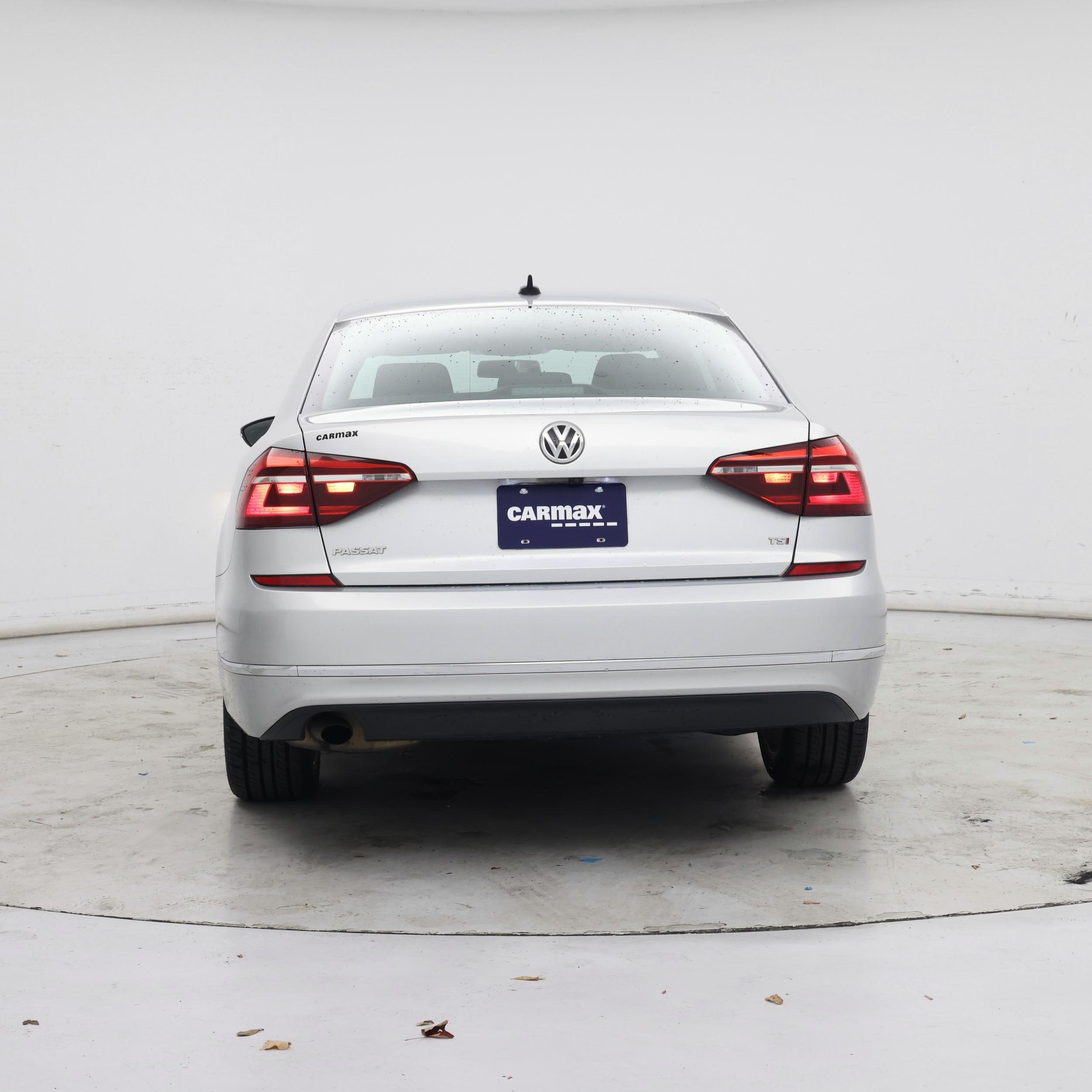 Thumbnail: 2019 Volkswagen Passat - 6