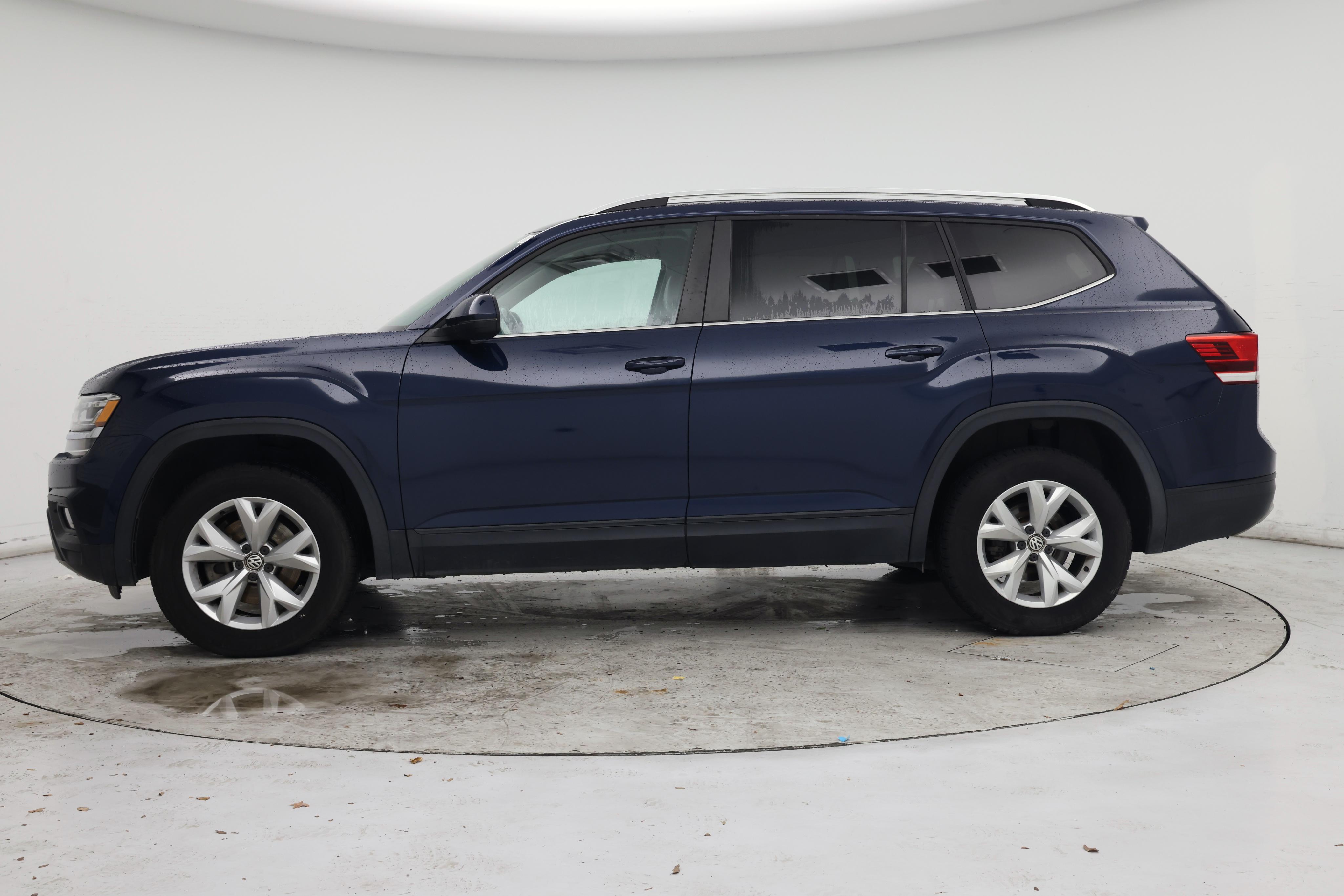 Thumbnail: 2018 Volkswagen Atlas - 3