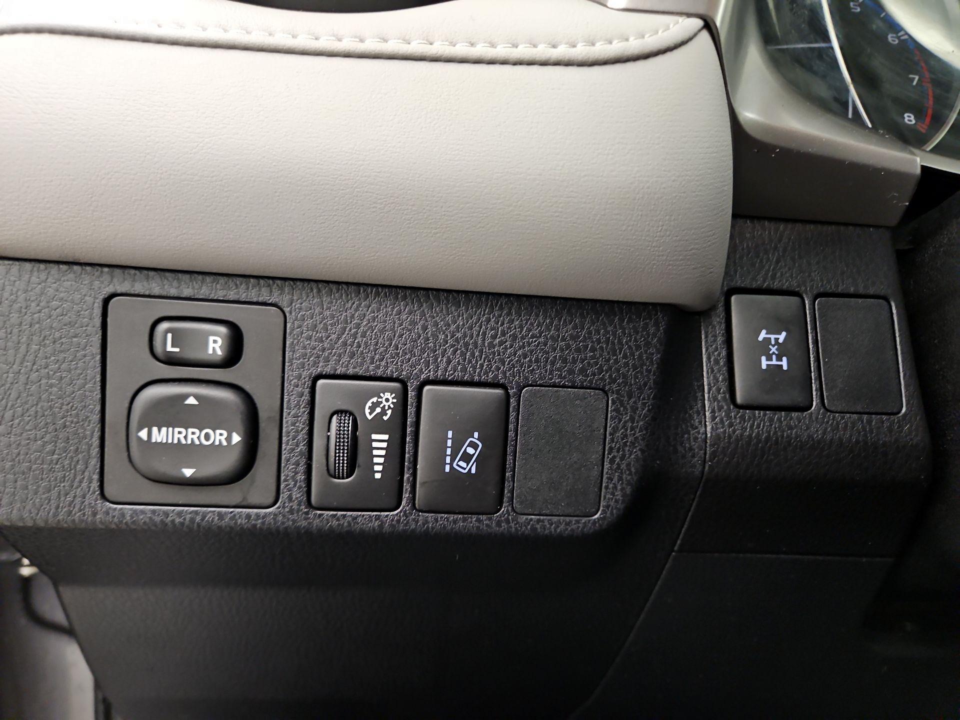 Thumbnail: 2017 Toyota RAV4 - 13