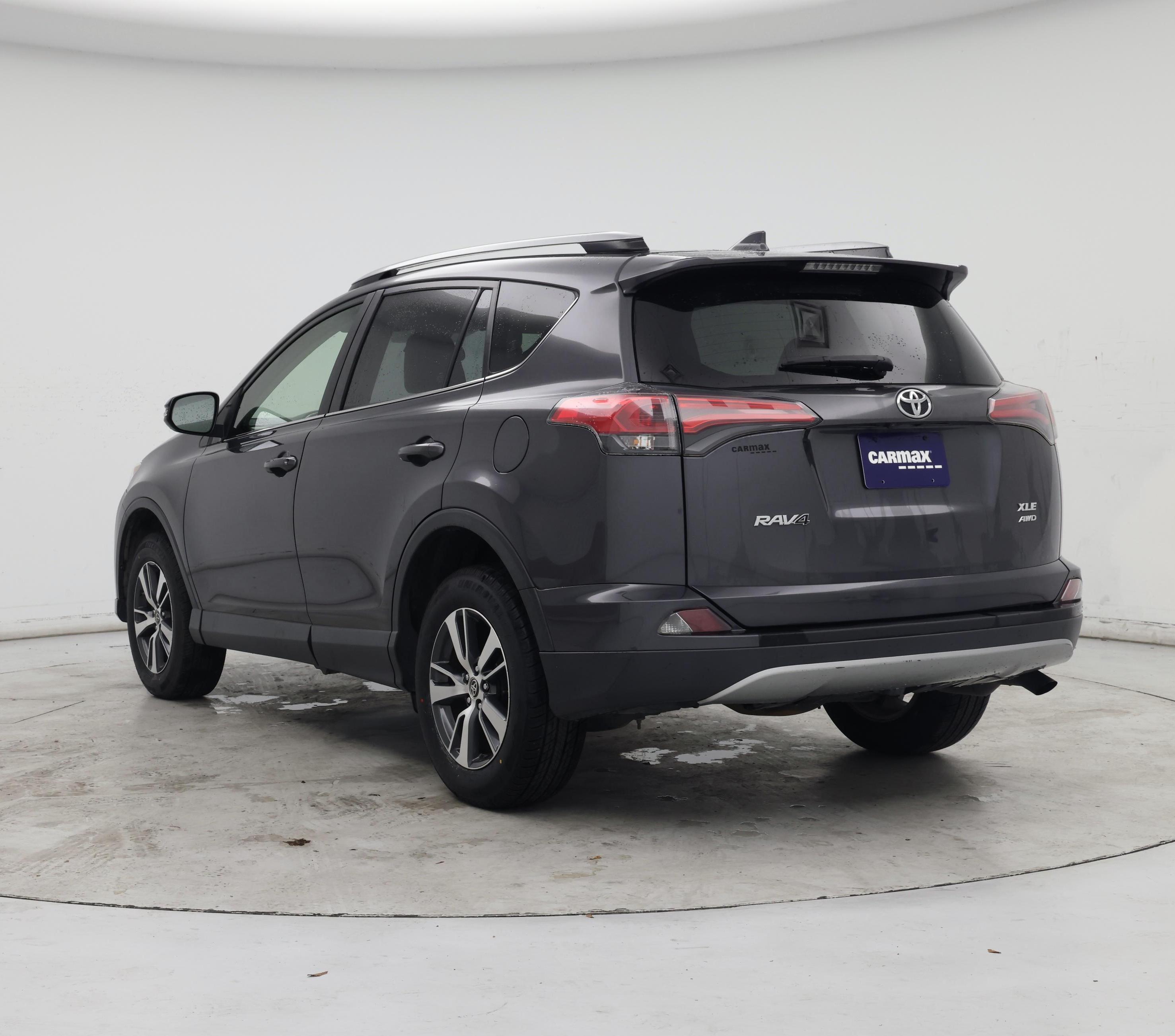 Thumbnail: 2017 Toyota RAV4 - 2