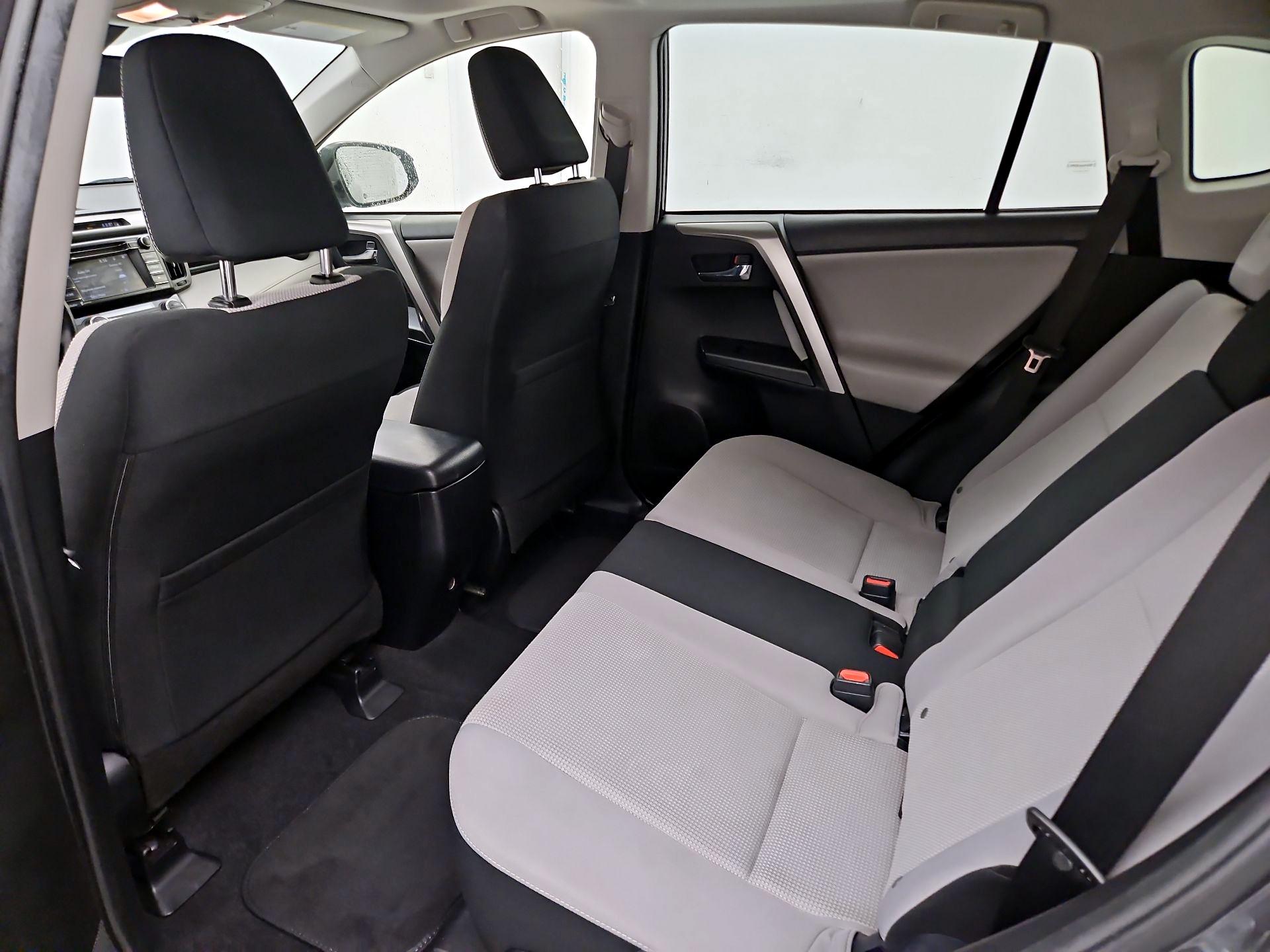 Thumbnail: 2017 Toyota RAV4 - 19