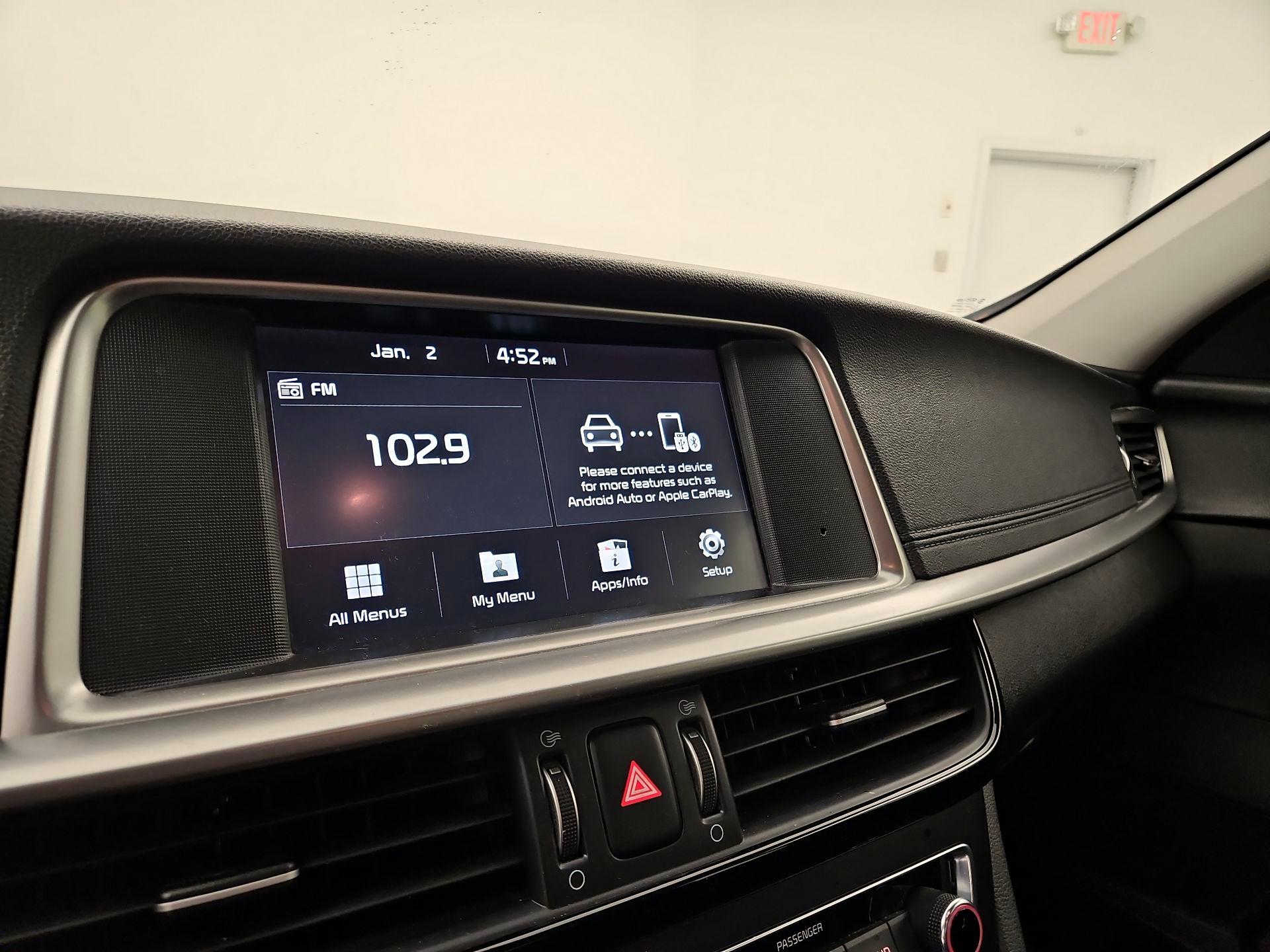 Thumbnail: 2020 Kia Optima - 15