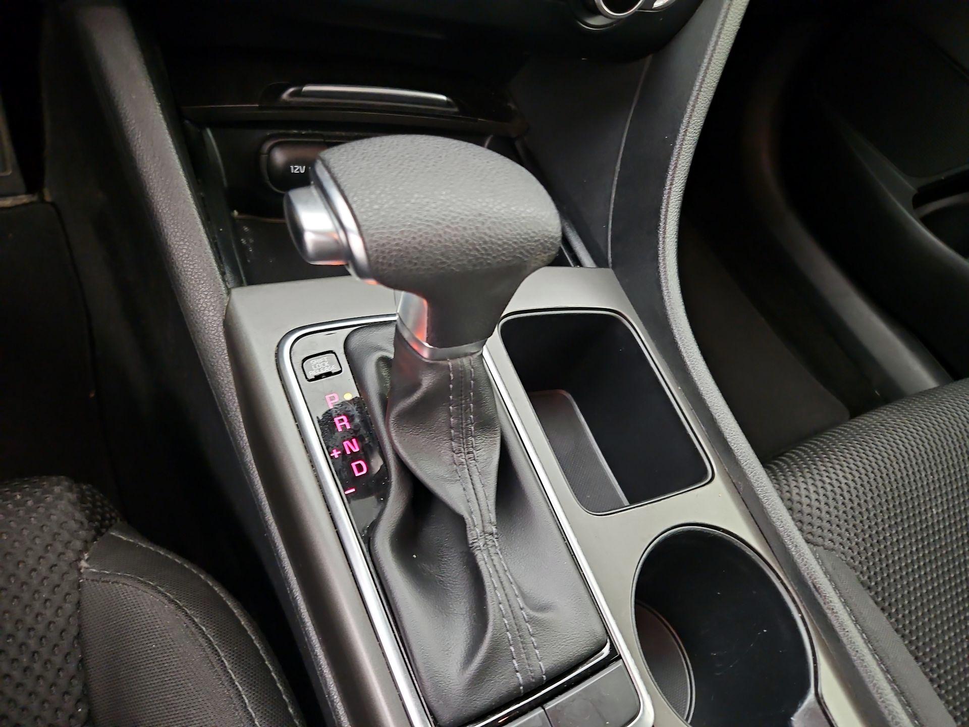 Thumbnail: 2020 Kia Optima - 17