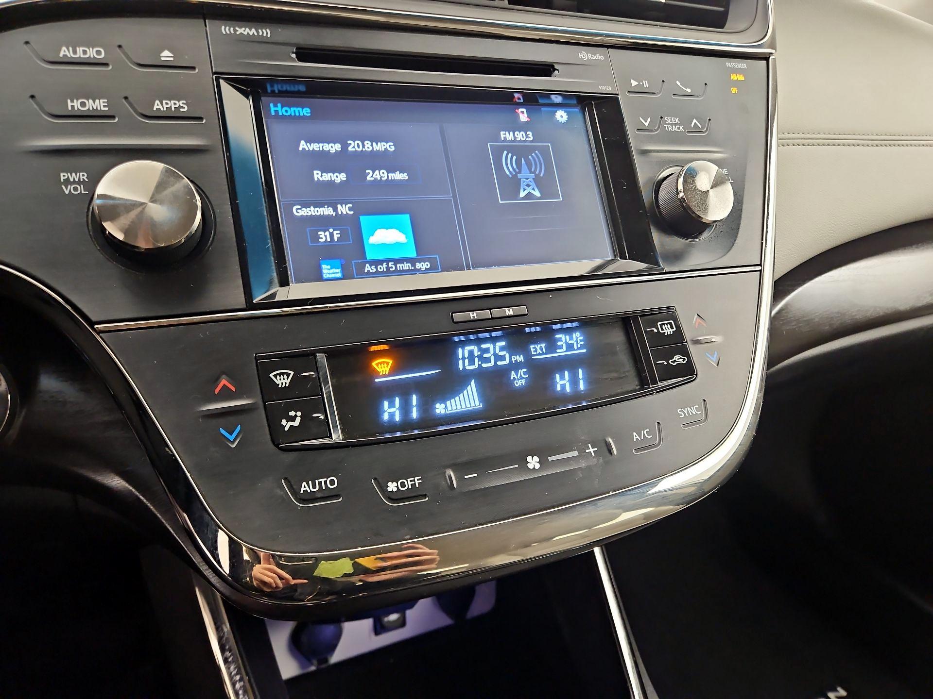 Thumbnail: 2018 Toyota Avalon - 16