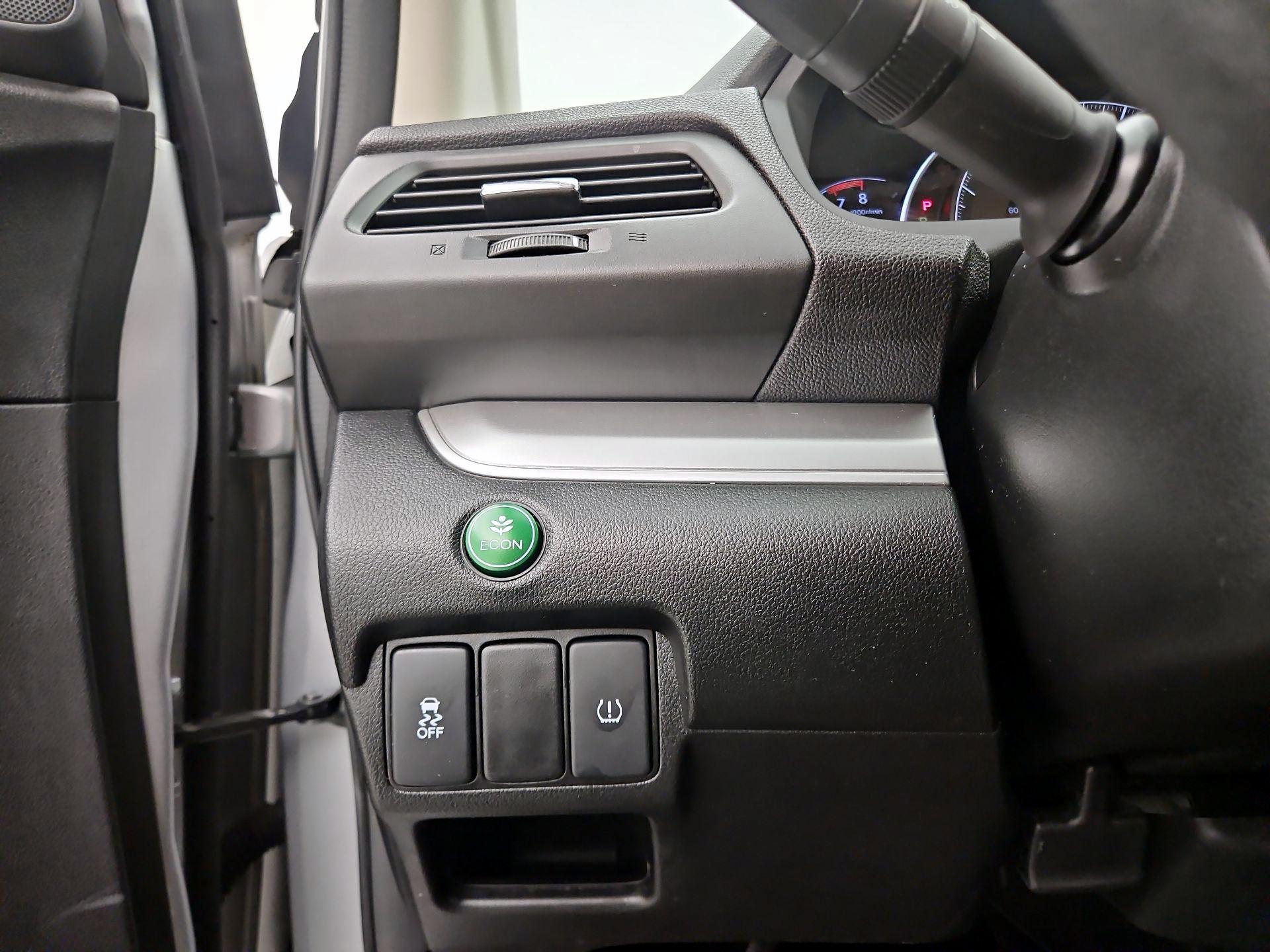 Thumbnail: 2016 Honda CR-V - 13