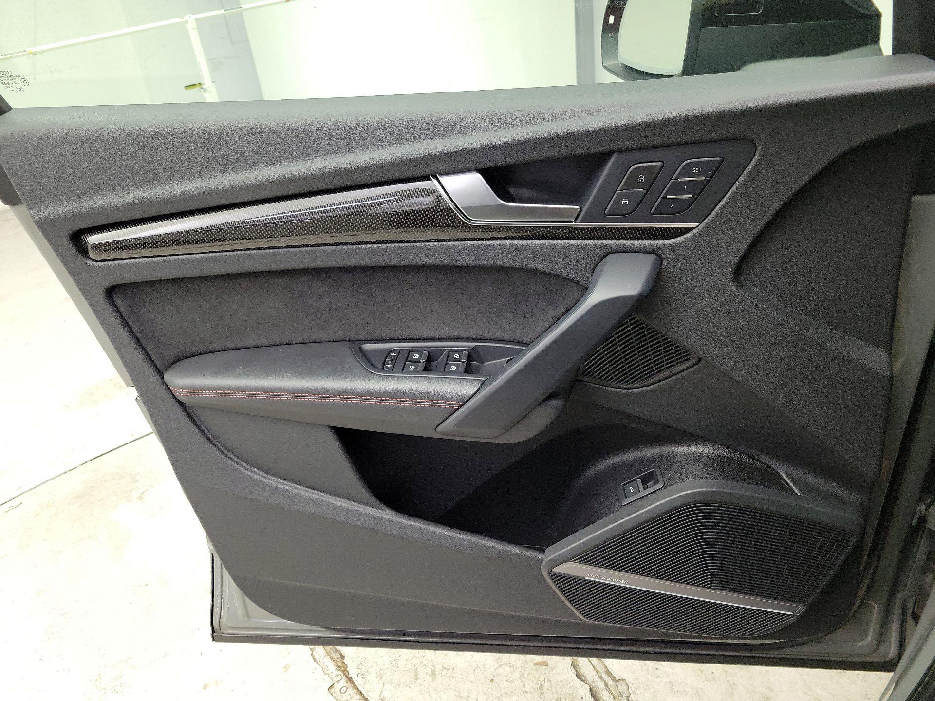 Thumbnail: 2021 Audi SQ5 - 12