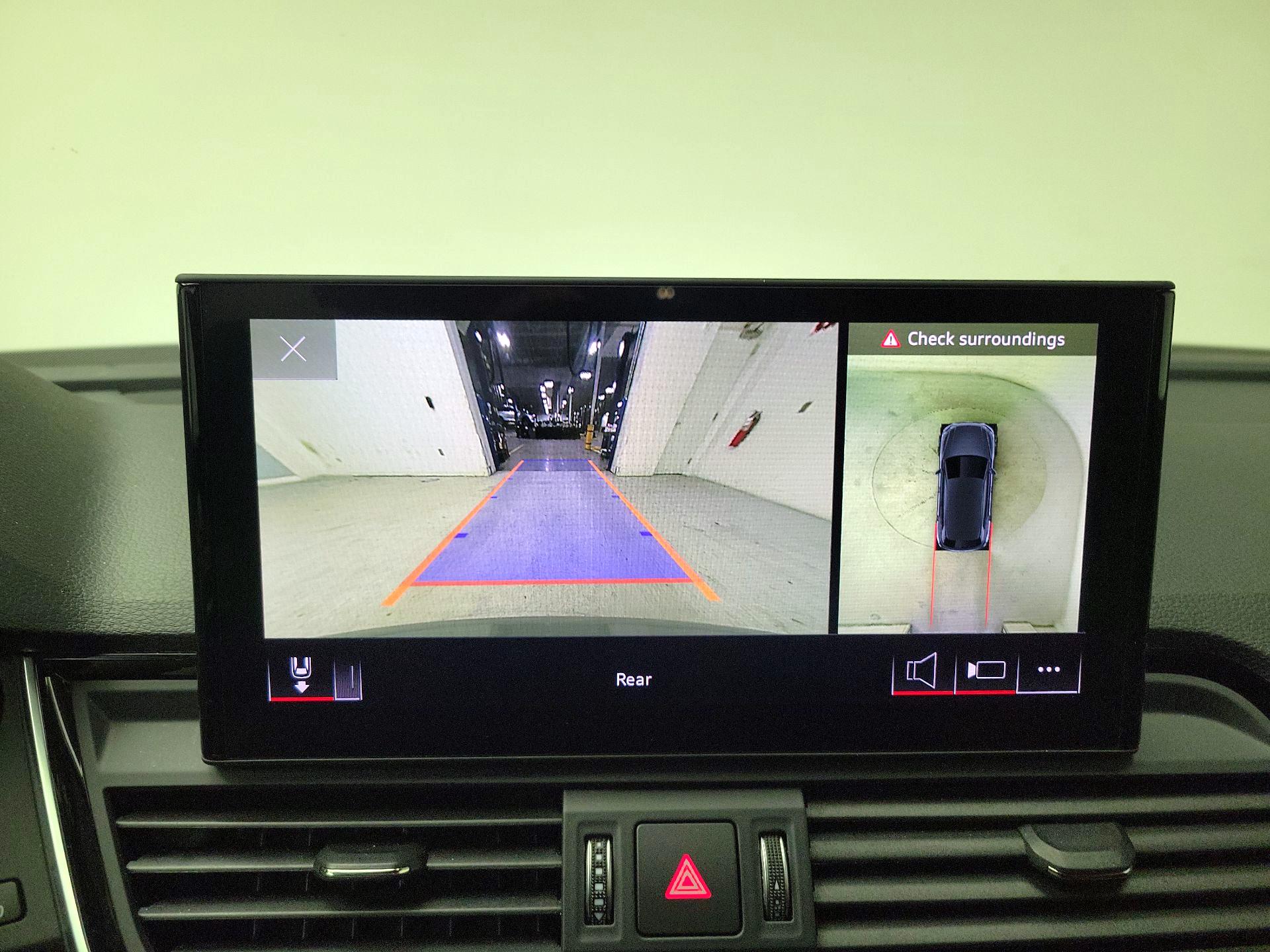 Thumbnail: 2021 Audi SQ5 - 15