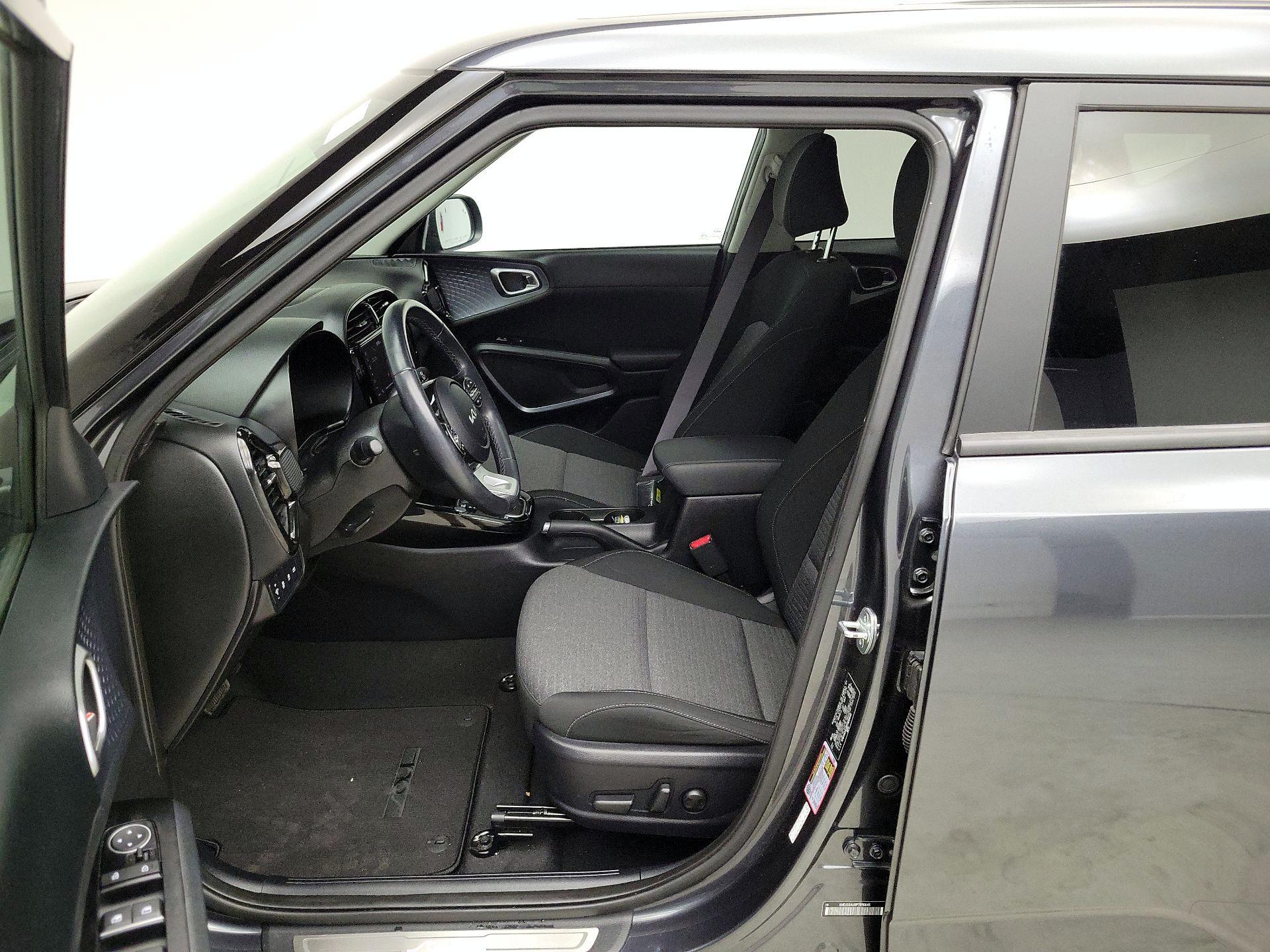 Thumbnail: 2023 Kia Soul - 11