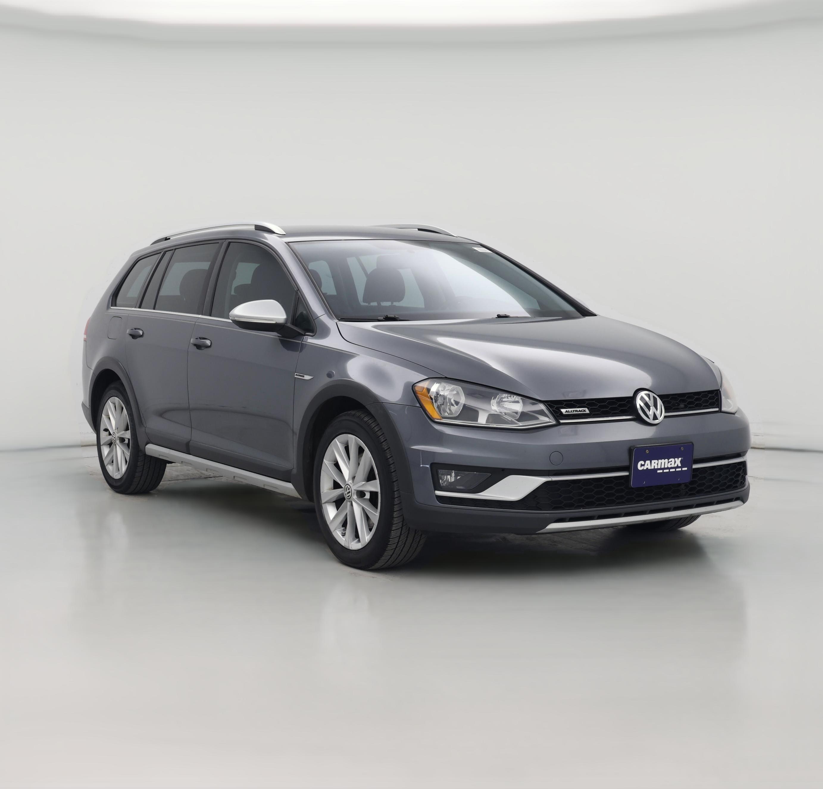 Thumbnail: 2017 Volkswagen Golf - 1