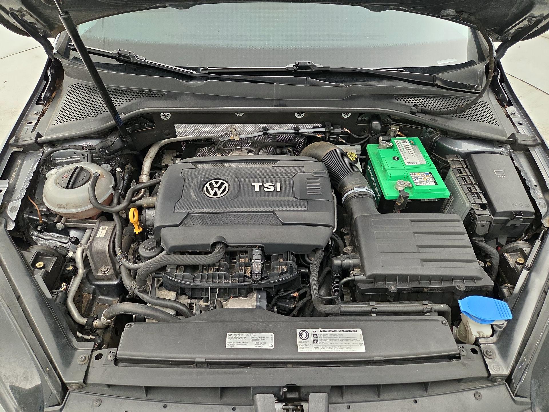 Thumbnail: 2017 Volkswagen Golf - 19